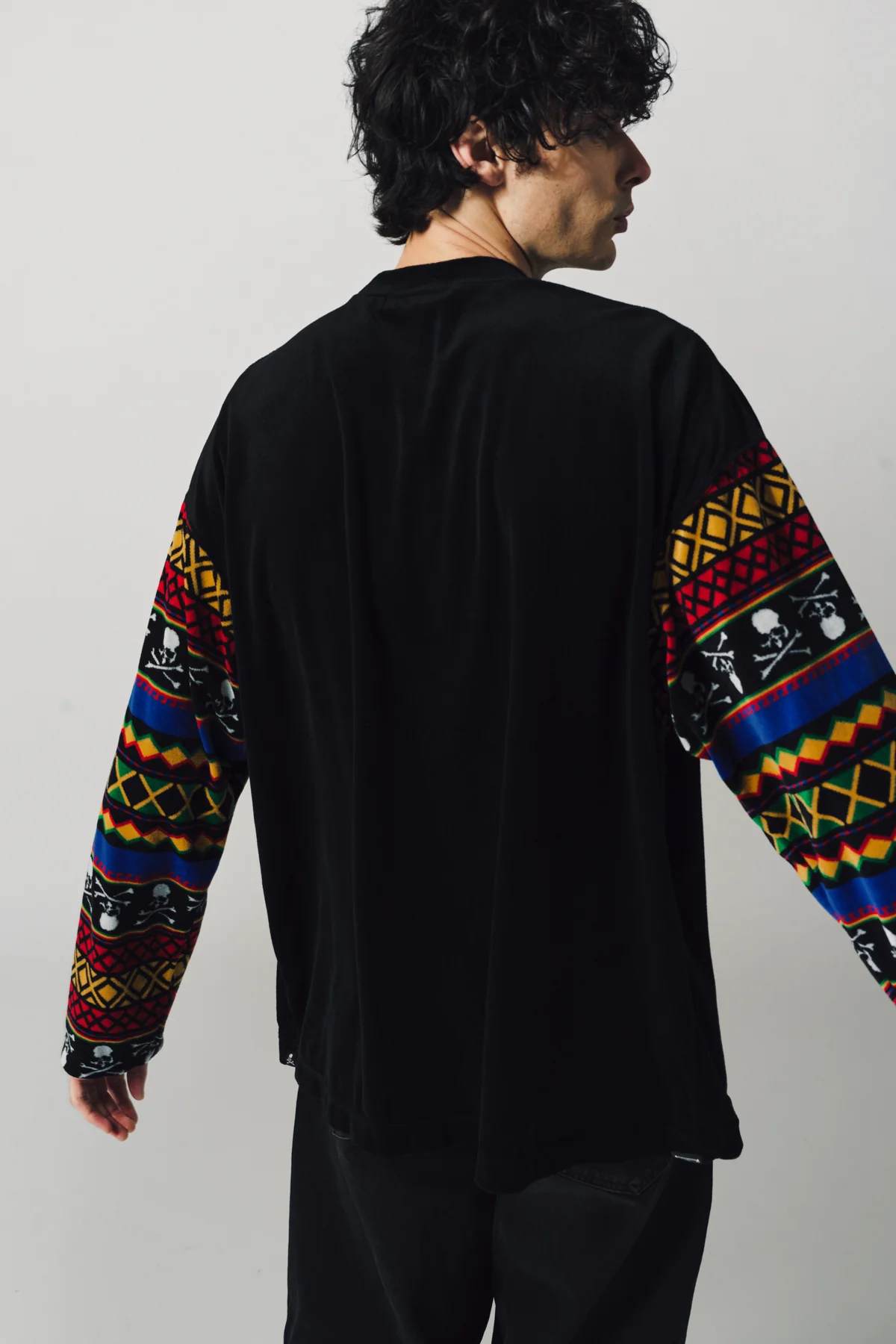 MASTERMIND | SWITCHED VELOUR LONG SLEEVE TEE - Image 4