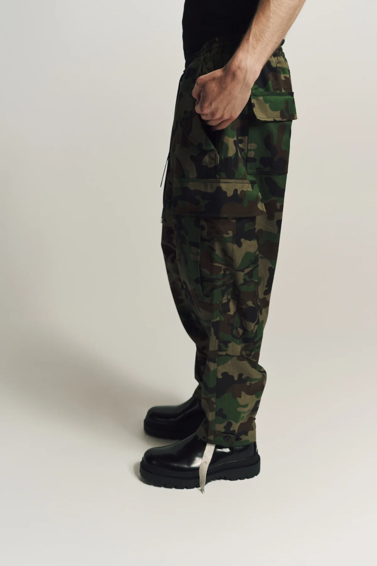 MASTERMIND | WIDE CAMO CARGO PANTS - Image 5