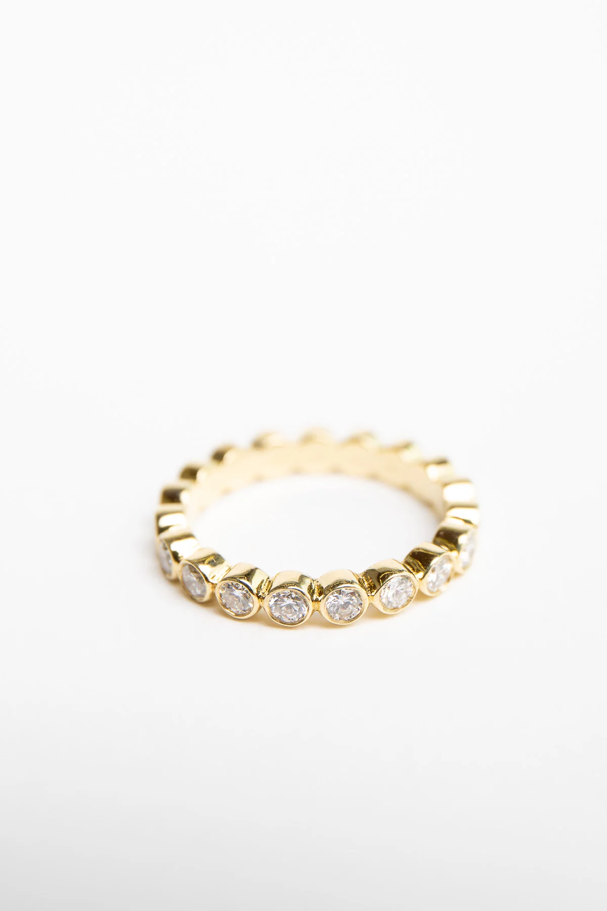 MAUD JEWELRY | 18K GOLD 19 DIAMOND STACK RING - Image 2