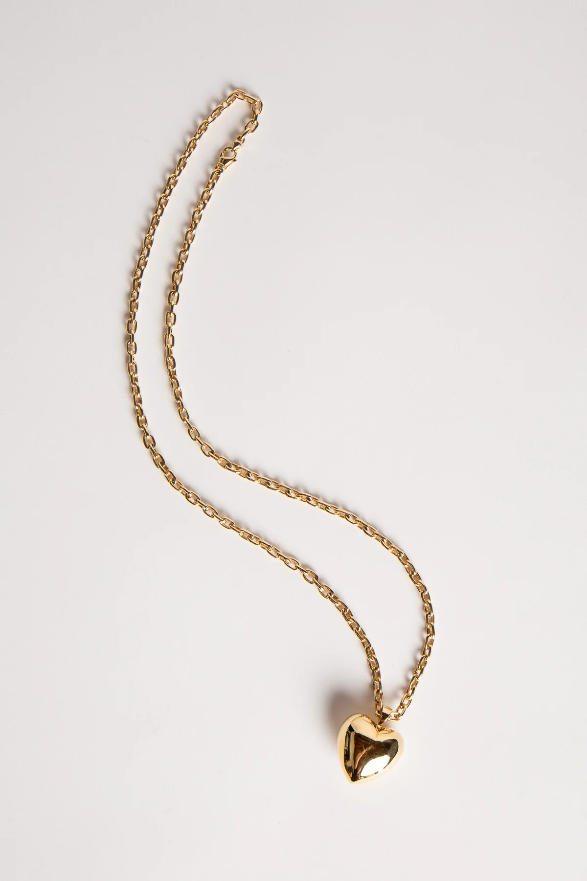 MAUD JEWELRY | 18K GOLD HEART NECKLACE - Image 2
