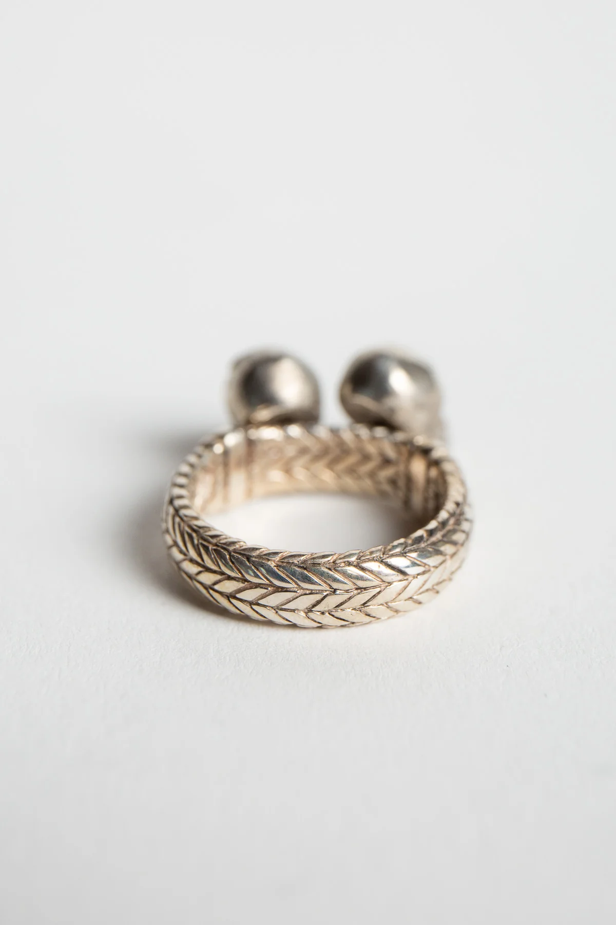 MAX-SS | RUBY DOUBLE SKULL RING - Image 3
