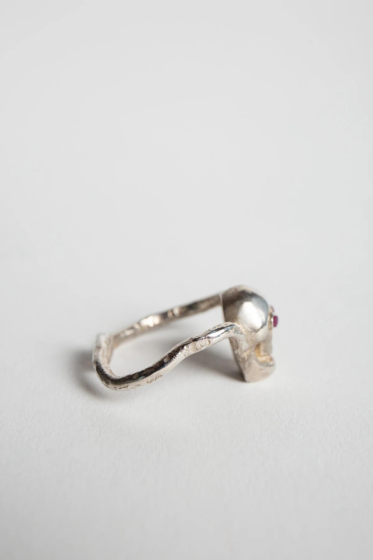 MAX-SS | RUBY SINGLE SKULL RING - Image 2