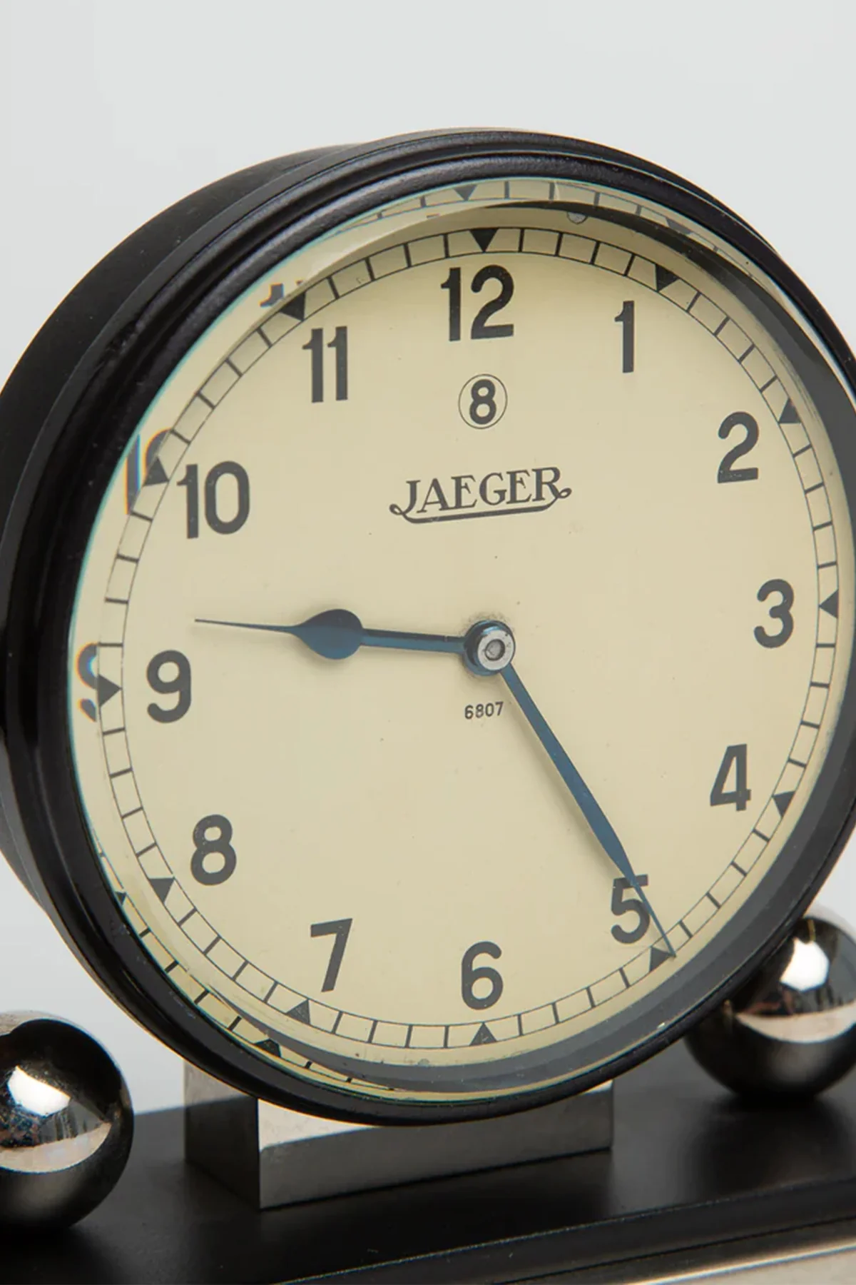 MAXFIELD PRIVATE COLLECTION | 1940'S JAEGER-LECOULTRE DESK CLOCK - Image 3
