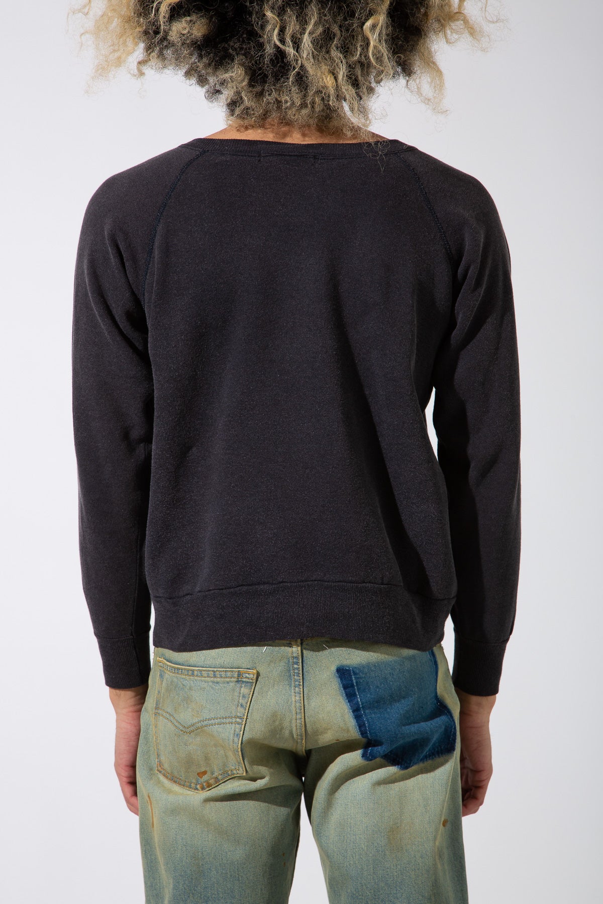 MAXFIELD MERCH COLLECTION | VINTAGE MAXFIELD LOGO CREWNECK - Image 11
