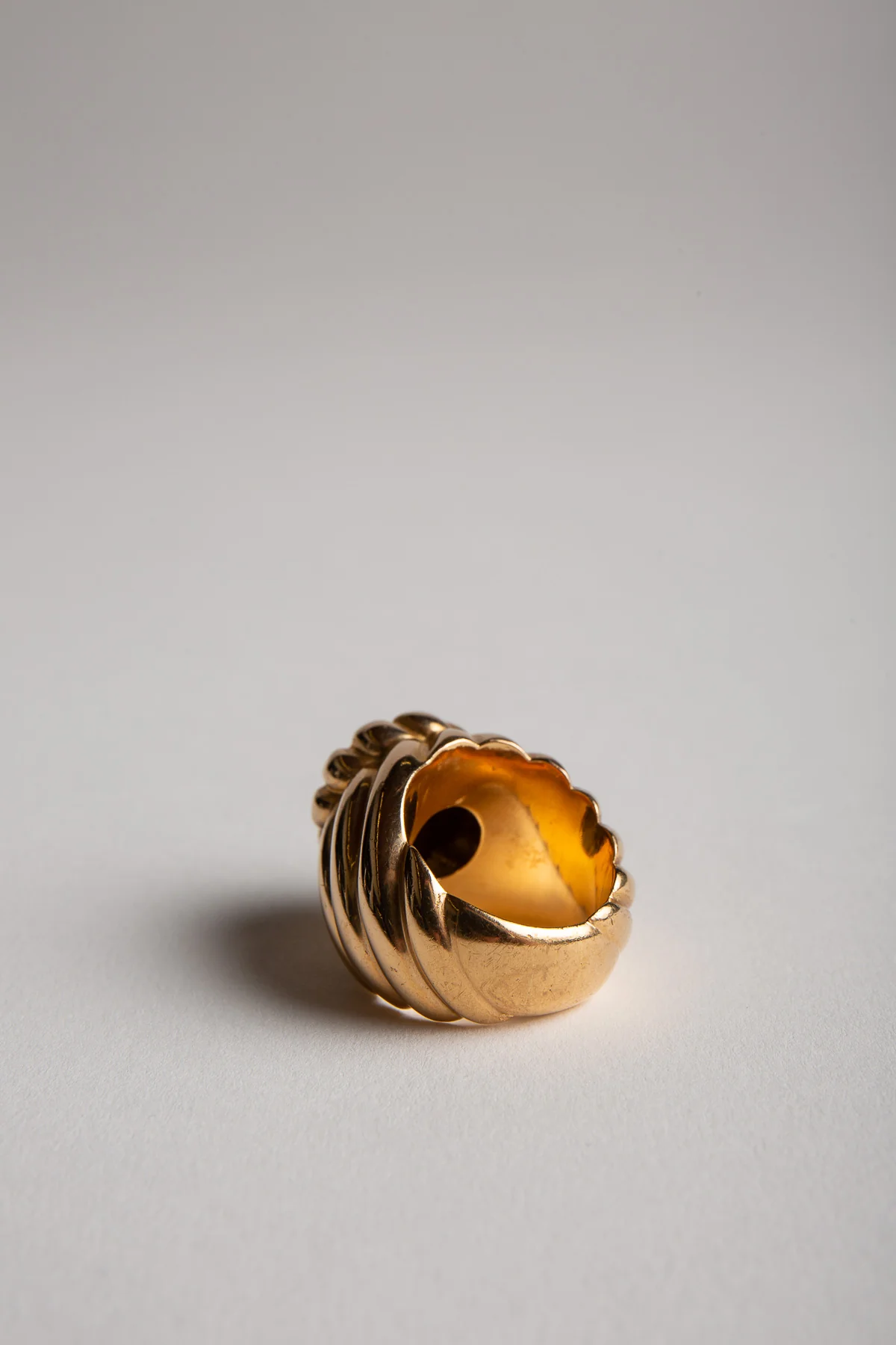 MAXFIELD PRIVATE COLLECTION | 1950'S FRENCH DIAMOND DOME RING - Image 4