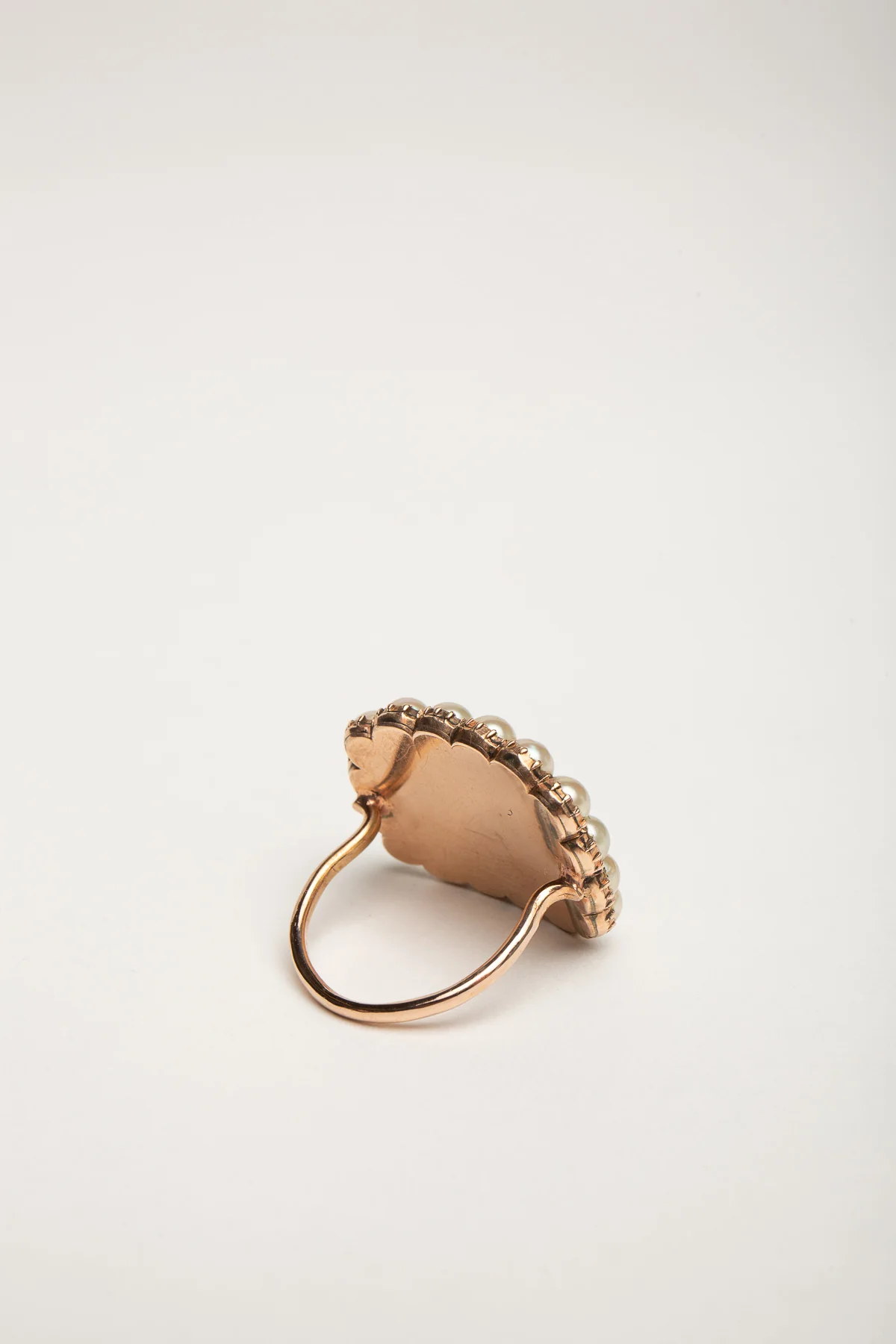 MAXFIELD PRIVATE COLLECTION | 1800'S PAINTED SQUARE EYE PEARL RING - Image 2