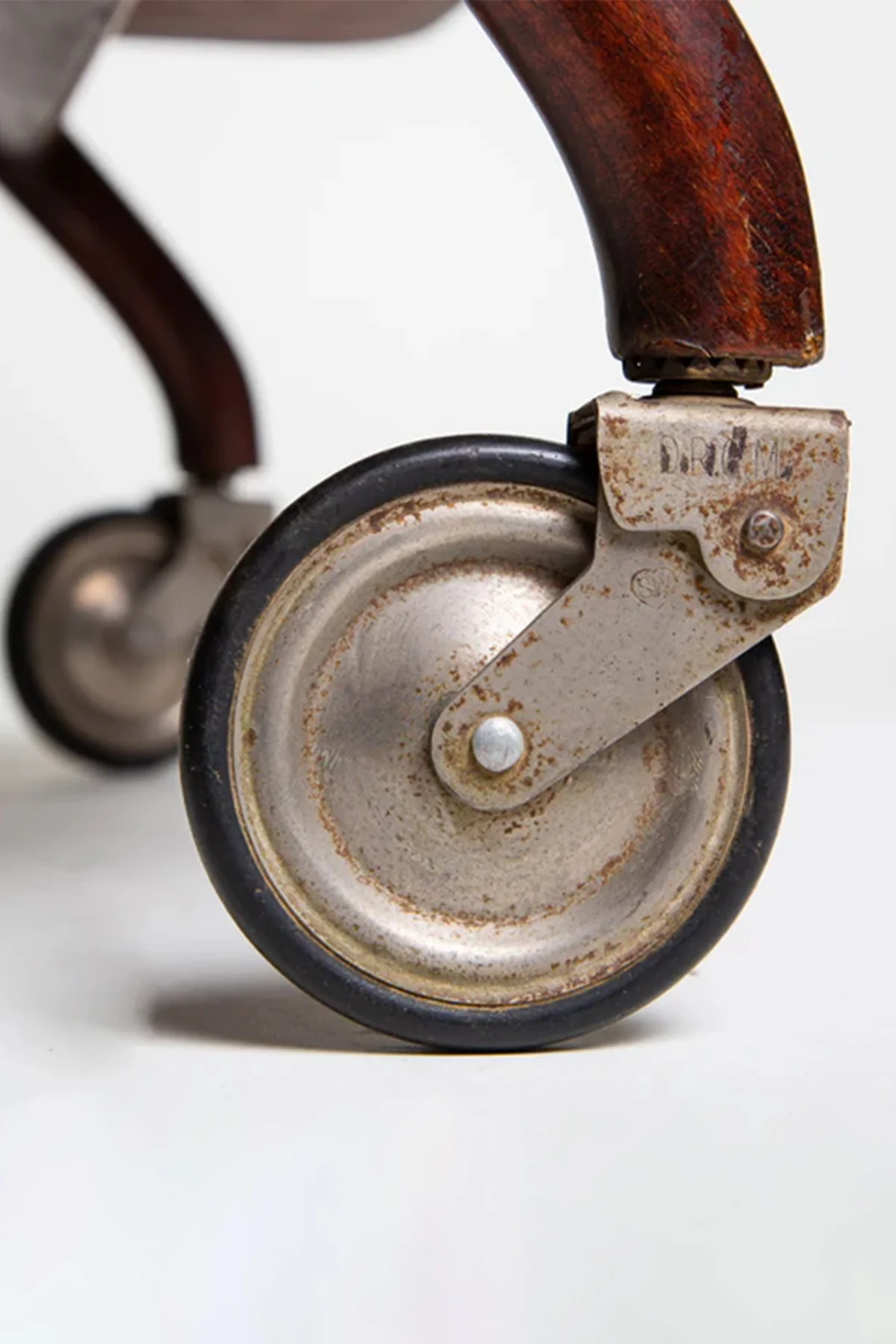 RAYMOR | 1952 ITALIAN MAHOGANY TROLLEY - Image 5