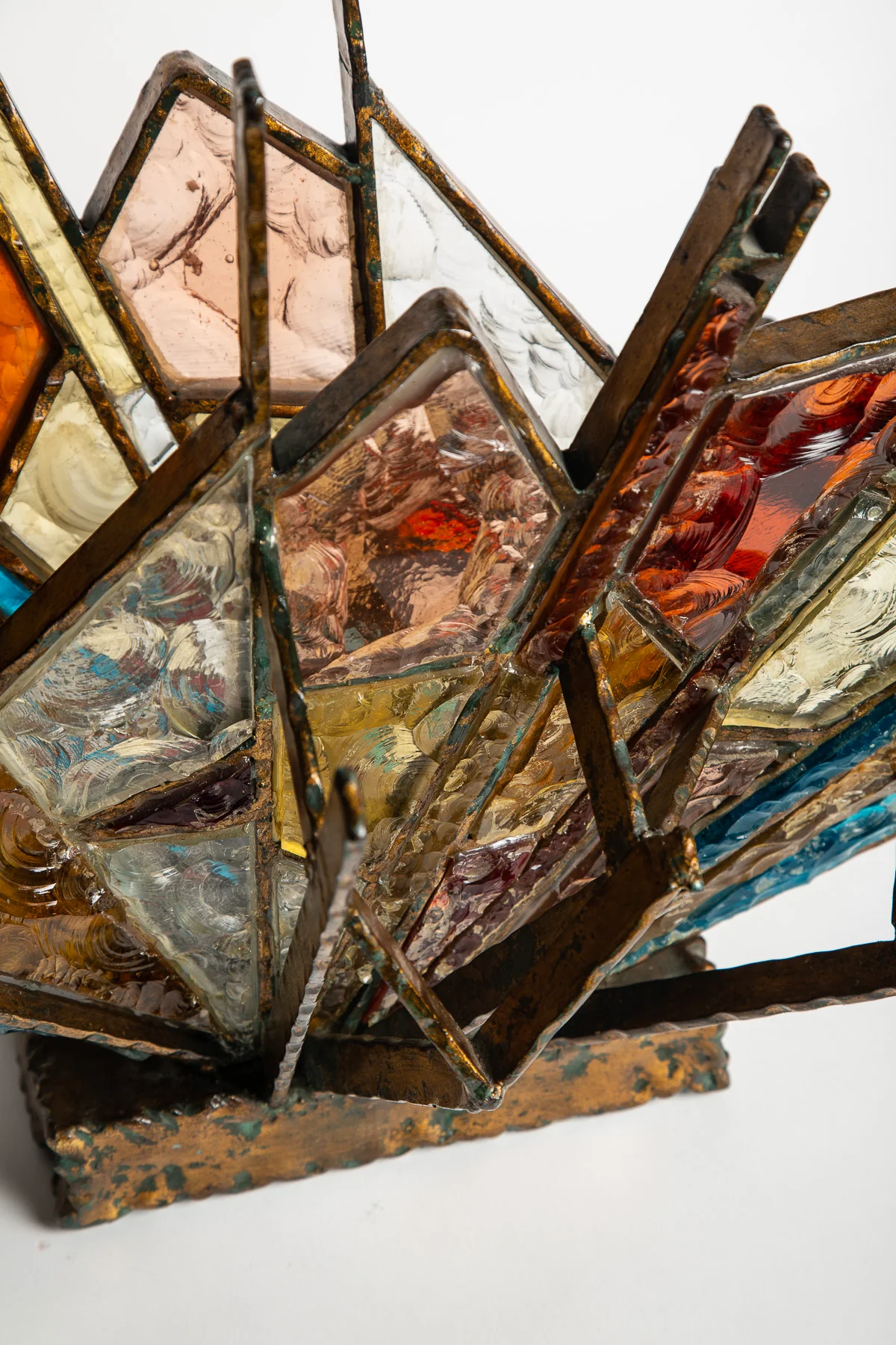 MAXFIELD PRIVATE COLLECTION | 1960S BRUTALIST POLIARTE TABLE LAMP - Image 5