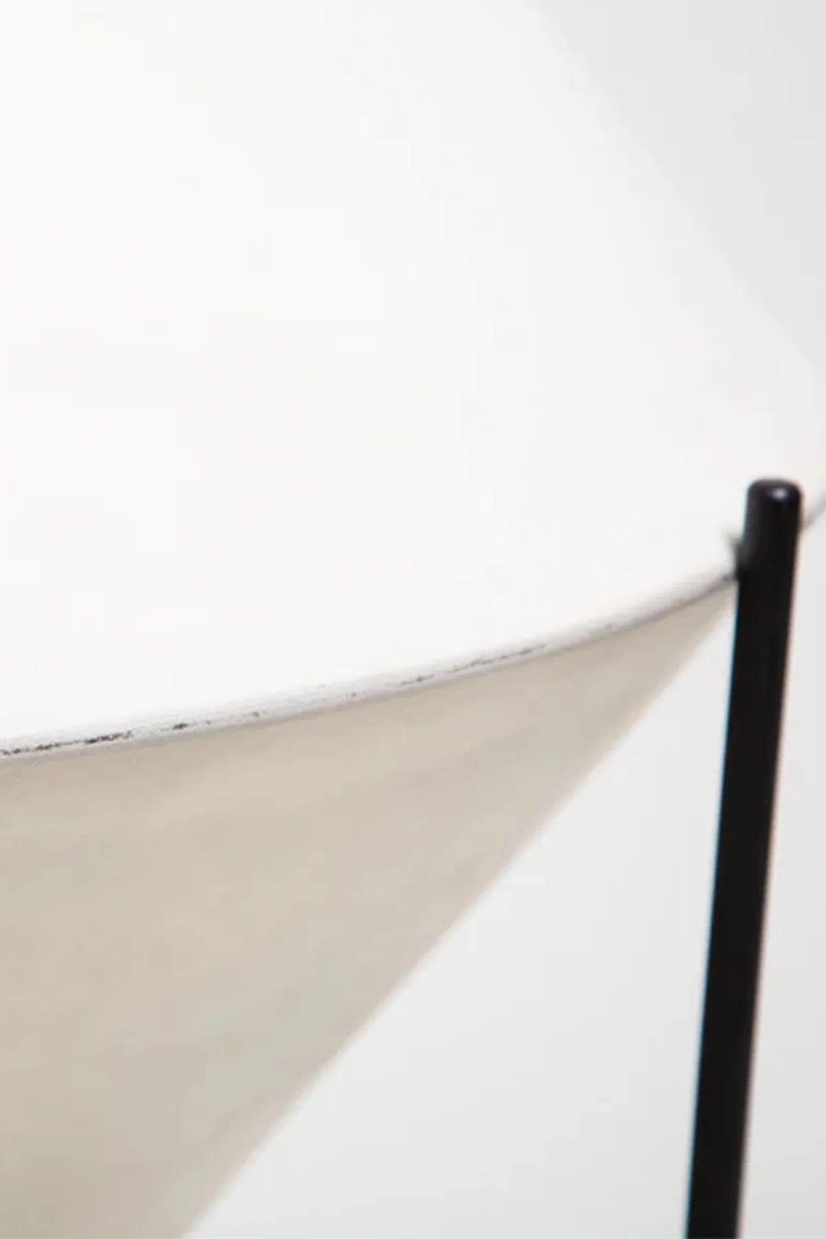 MAXFIELD PRIVATE COLLECTION | 1960'S DIAMOND CERAMIC PLANTER - Image 3
