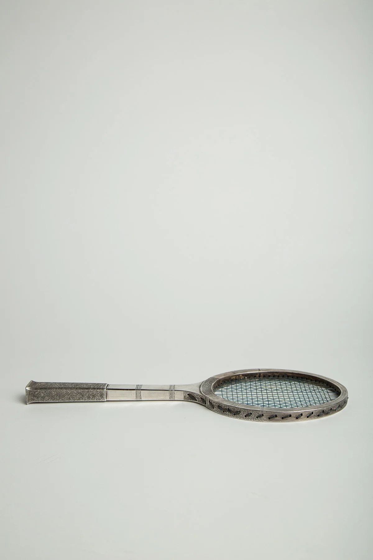 MAXFIELD PRIVATE COLLECTION | 1970'S STERLING SILVER TENNIS RACKET - Image 4