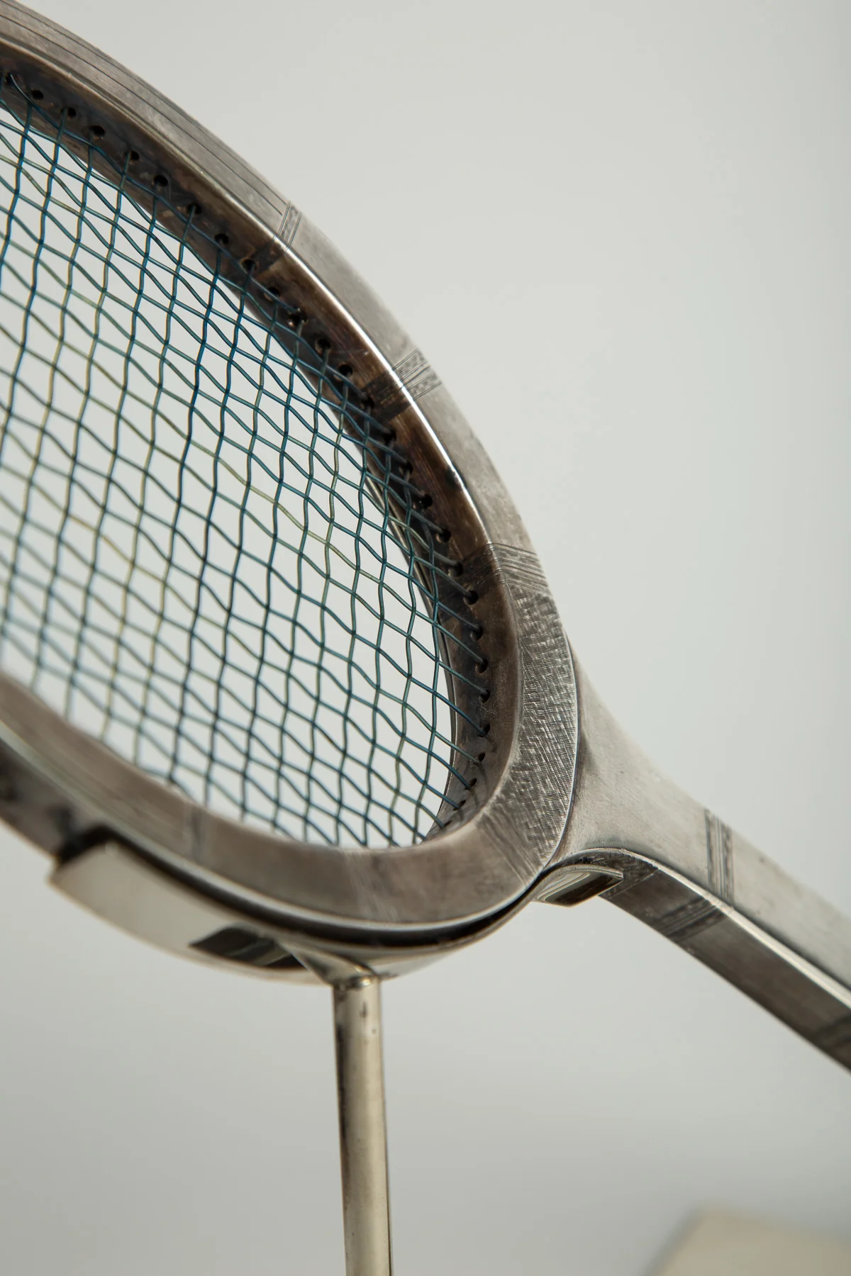 MAXFIELD PRIVATE COLLECTION | 1970'S STERLING SILVER TENNIS RACKET - Image 6