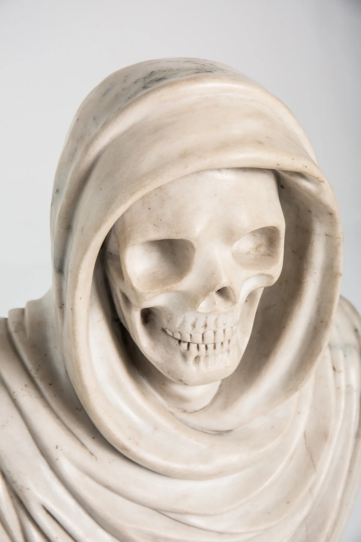 MAXFIELD PRIVATE COLLECTION | 20TH CENTURY MEMENTO MORI BUST - Image 2