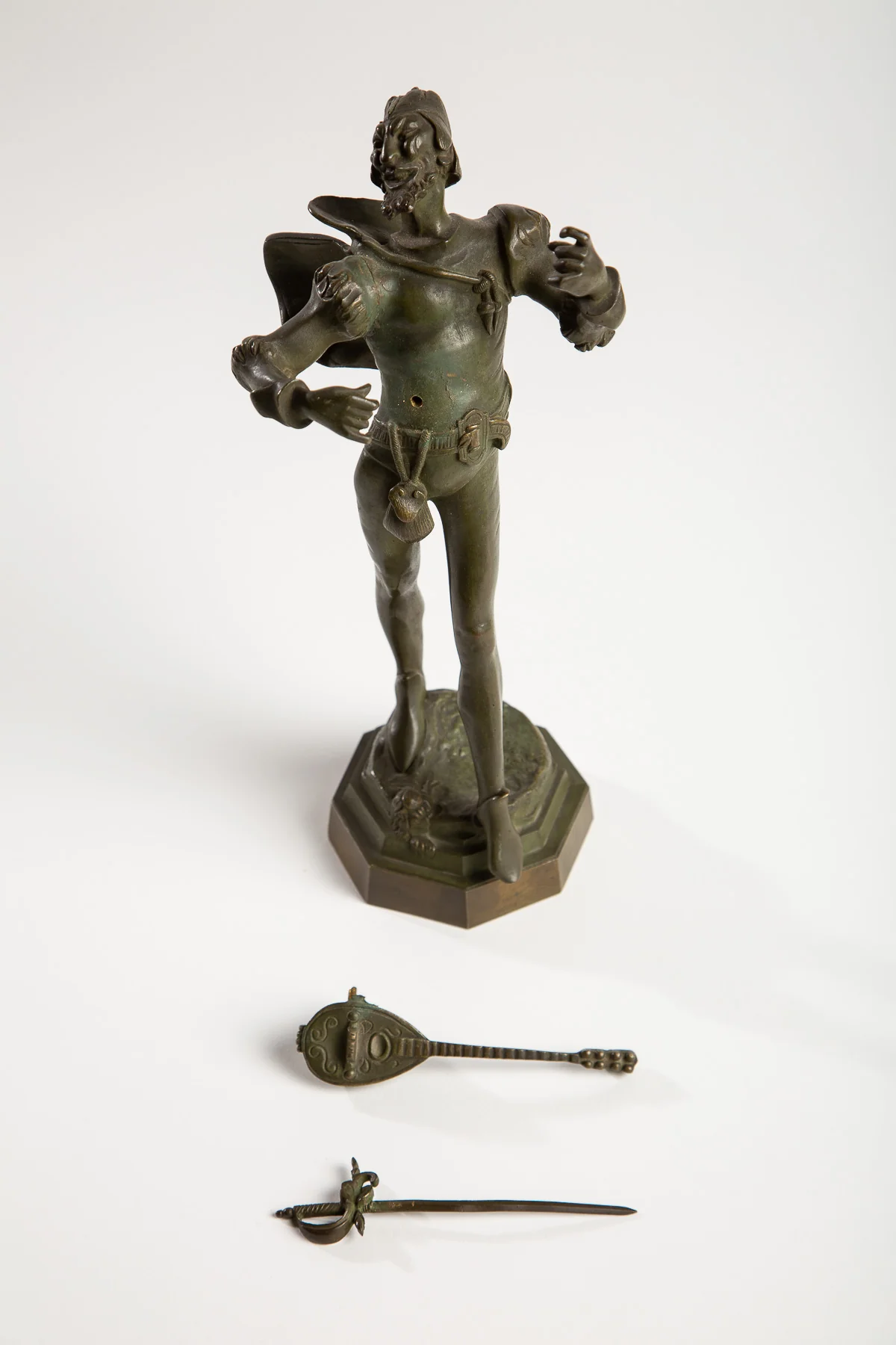 MAXFIELD PRIVATE COLLECTION | A. DE WEVER MEPHISTO WITH MANDOLIN SIGNED - Image 6