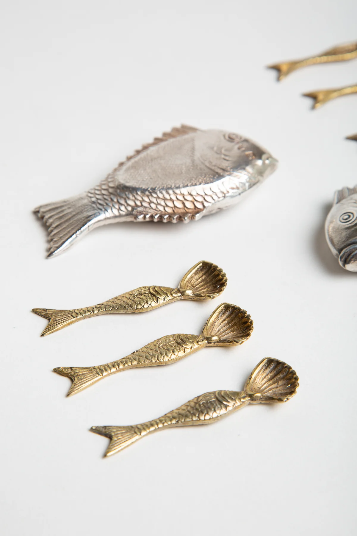 MAXFIELD PRIVATE COLLECTION | 1940'S ATTILIO CODOGNATO SET OF 12 VENETIAN SILVER SALT CELLARS - Image 7