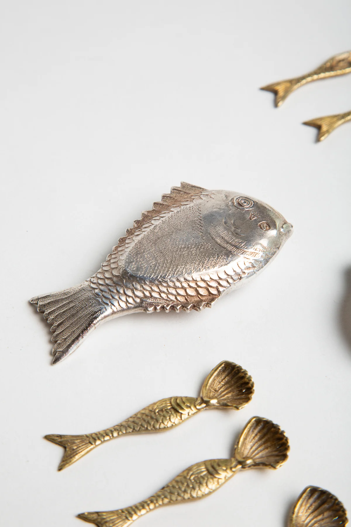 MAXFIELD PRIVATE COLLECTION | 1940'S ATTILIO CODOGNATO SET OF 12 VENETIAN SILVER SALT CELLARS - Image 8