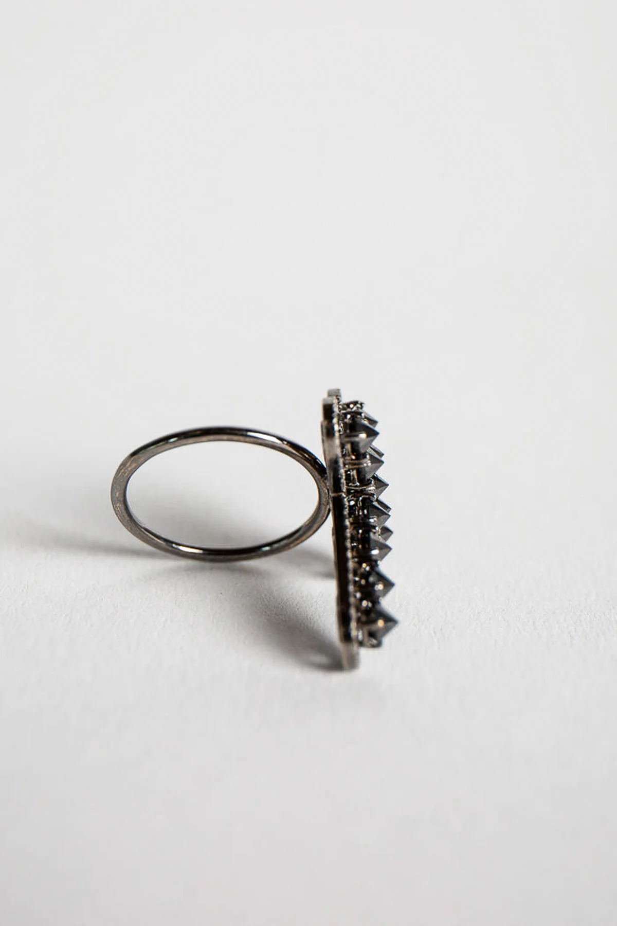 MAXFIELD PRIVATE COLLECTION | BLACK DIAMOND CROSS RING - Image 3