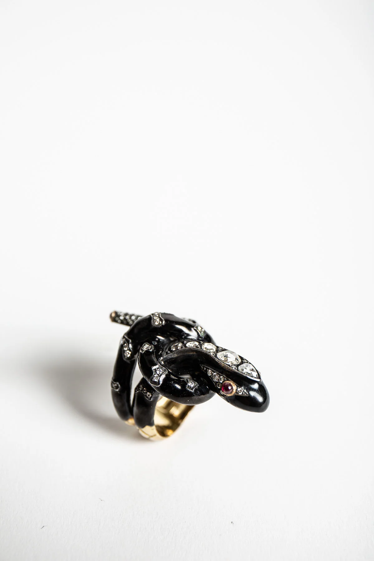 MAXFIELD PRIVATE COLLECTION | DIAMOND SNAKE RING - Image 3