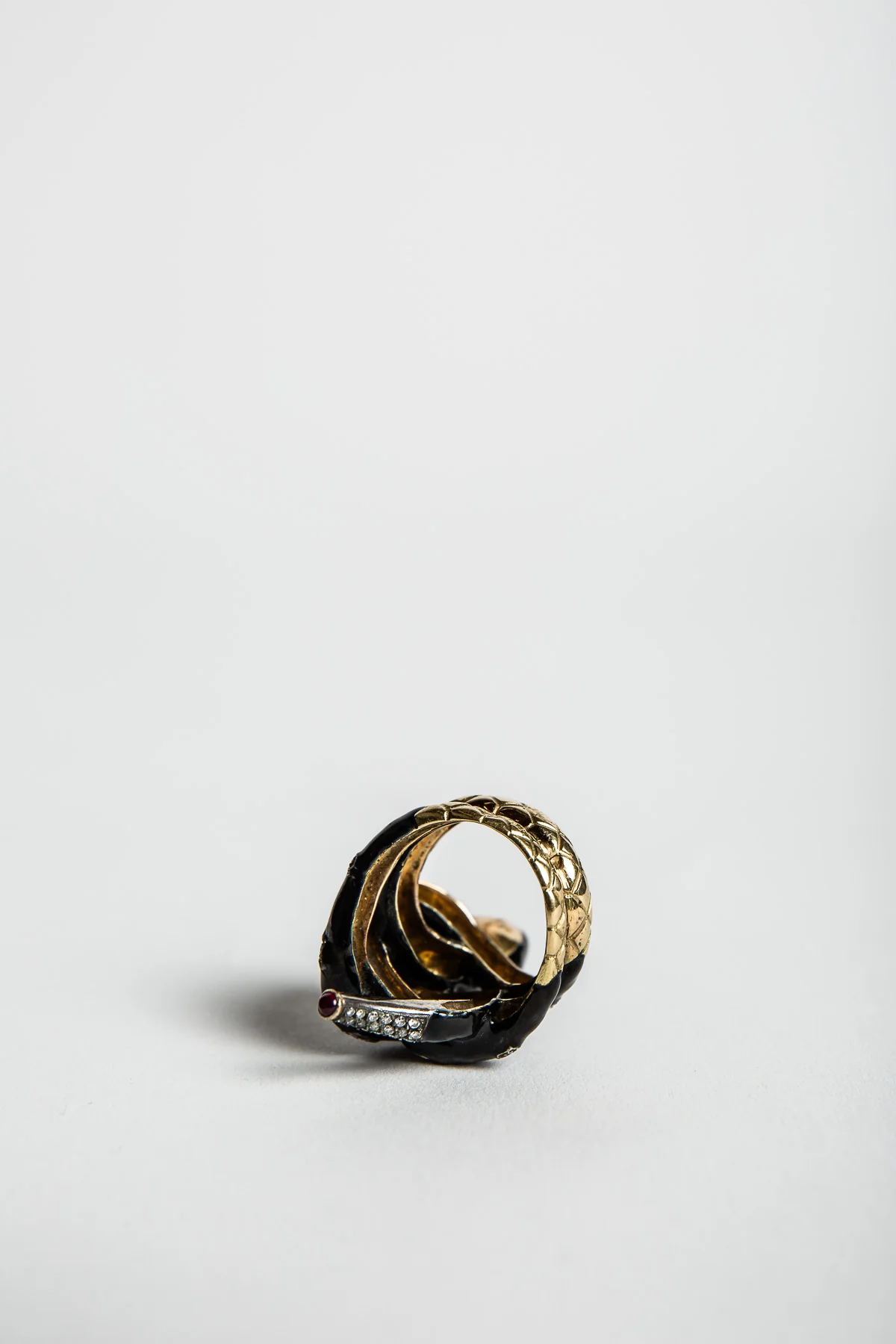 MAXFIELD PRIVATE COLLECTION | DIAMOND SNAKE RING - Image 6