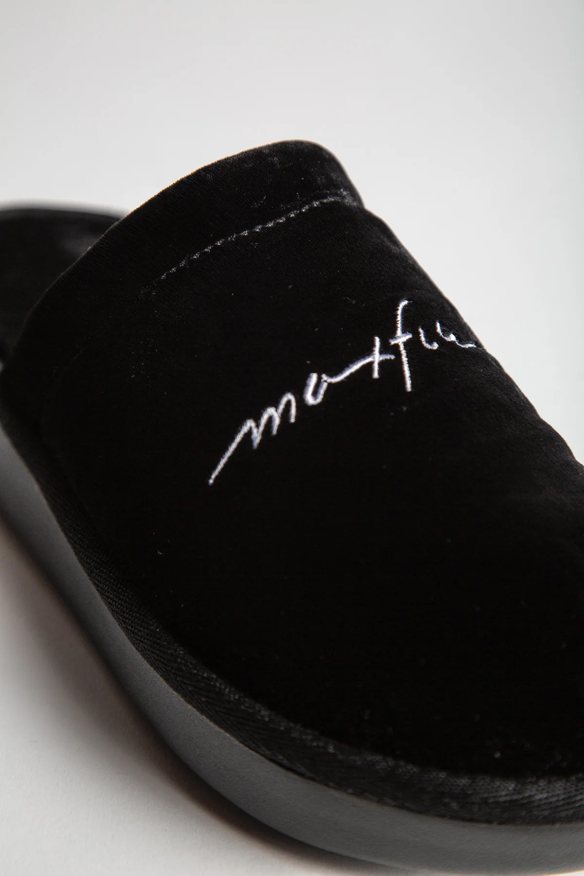 MAXFIELD PRIVATE COLLECTION | BLACK MAXFIELD SLIPPERS - Image 5