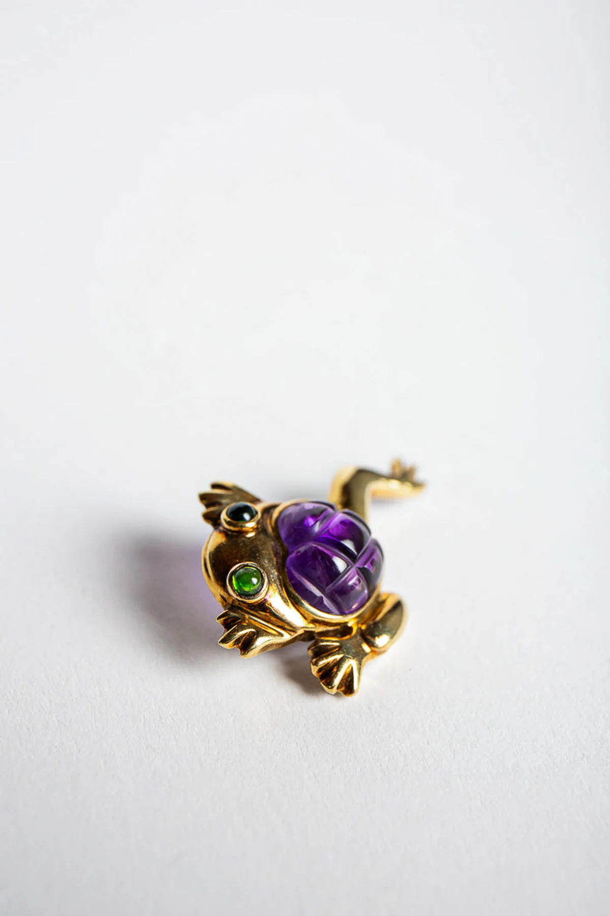 MAXFIELD PRIVATE COLLECTION | 20TH CENTURY FROG PIN - Image 3