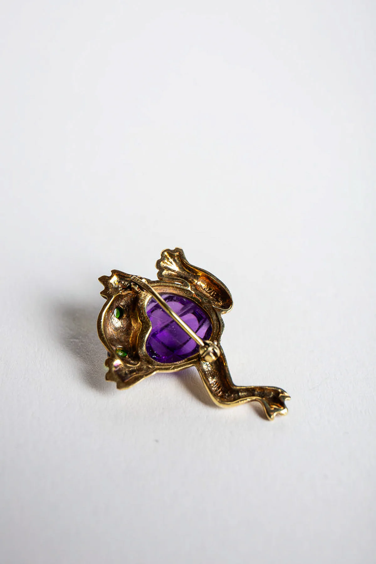 MAXFIELD PRIVATE COLLECTION | 20TH CENTURY FROG PIN - Image 4