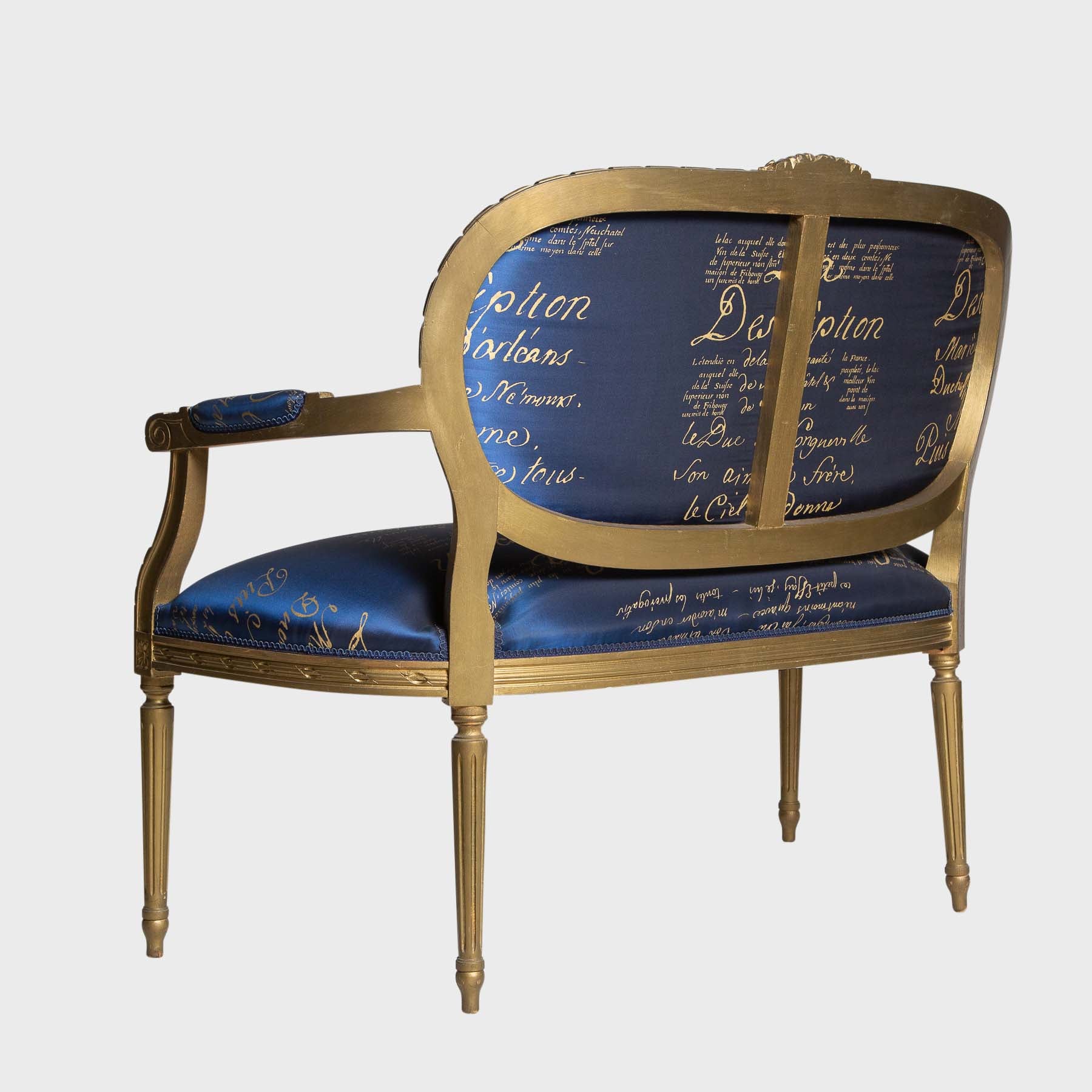 MAXFIELD PRIVATE COLLECTION | QUARTERMAINE OVAL BACK COUCH - Image 10