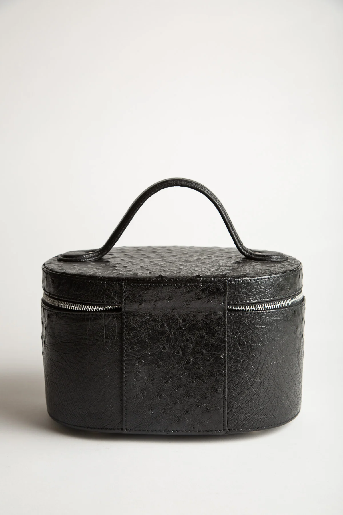 MAXFIELD PRIVATE COLLECTION | OVAL VANITY CASE - Image 3
