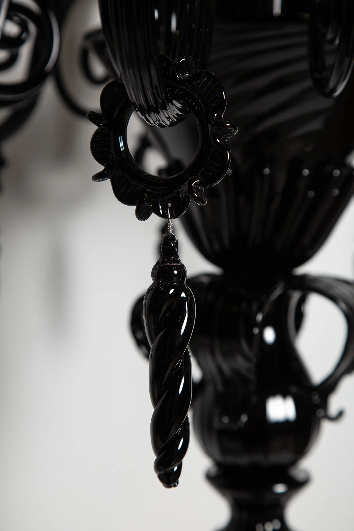 MAXFIELD PRIVATE COLLECTION | SEGUSO GIANNI MURANO FLOOR CHANDELIER - Image 5
