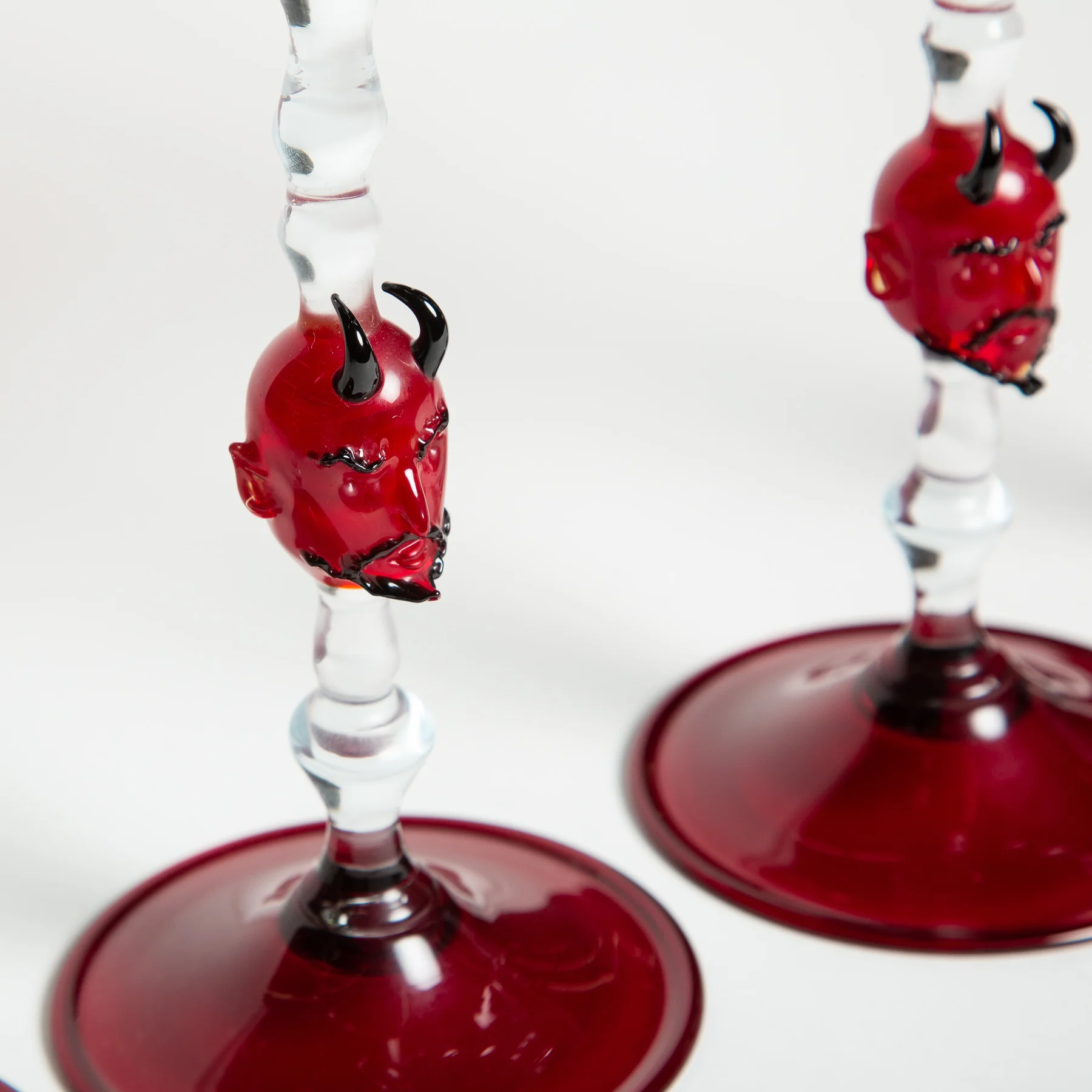 MAXFIELD PRIVATE COLLECTION | SET OF 4 DEVIL CHAMPAGNE GLASSES - Image 8