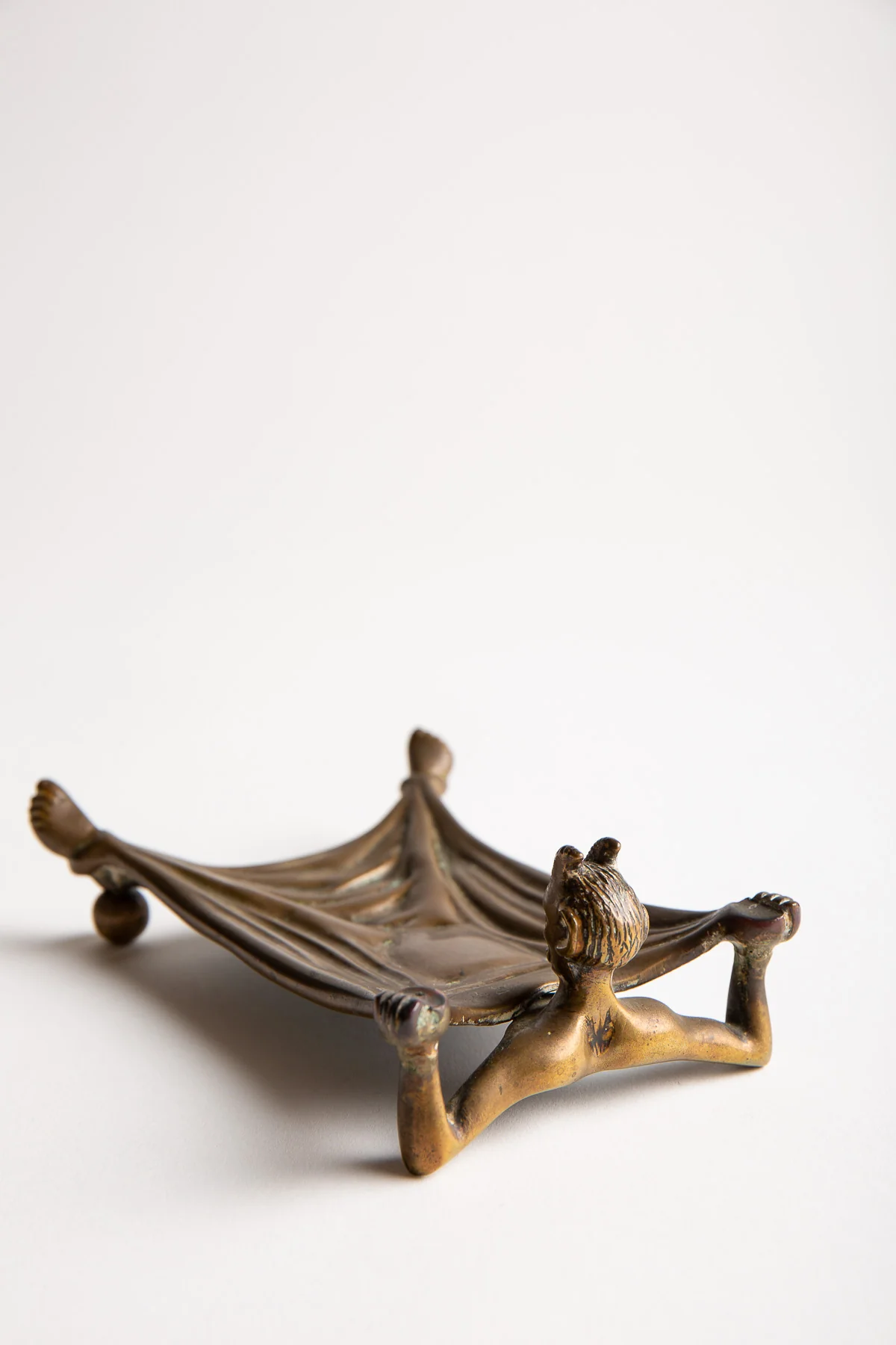 MAXFIELD PRIVATE COLLECTION | VINTAGE 1920'S DEVIL CARDHOLDER/ASHTRAY - Image 5