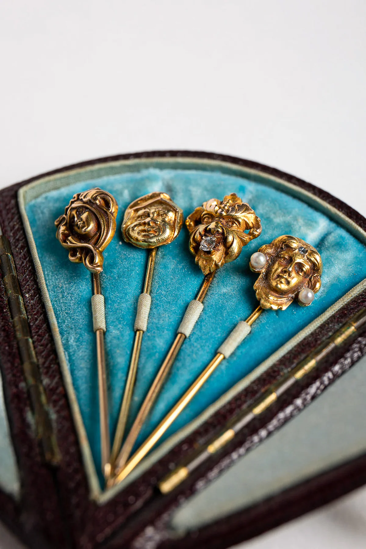 MAXFIELD PRIVATE COLLECTION | VINTAGE ART NOUVEAU DIAMOND PINS, SET OF 4 - Image 4