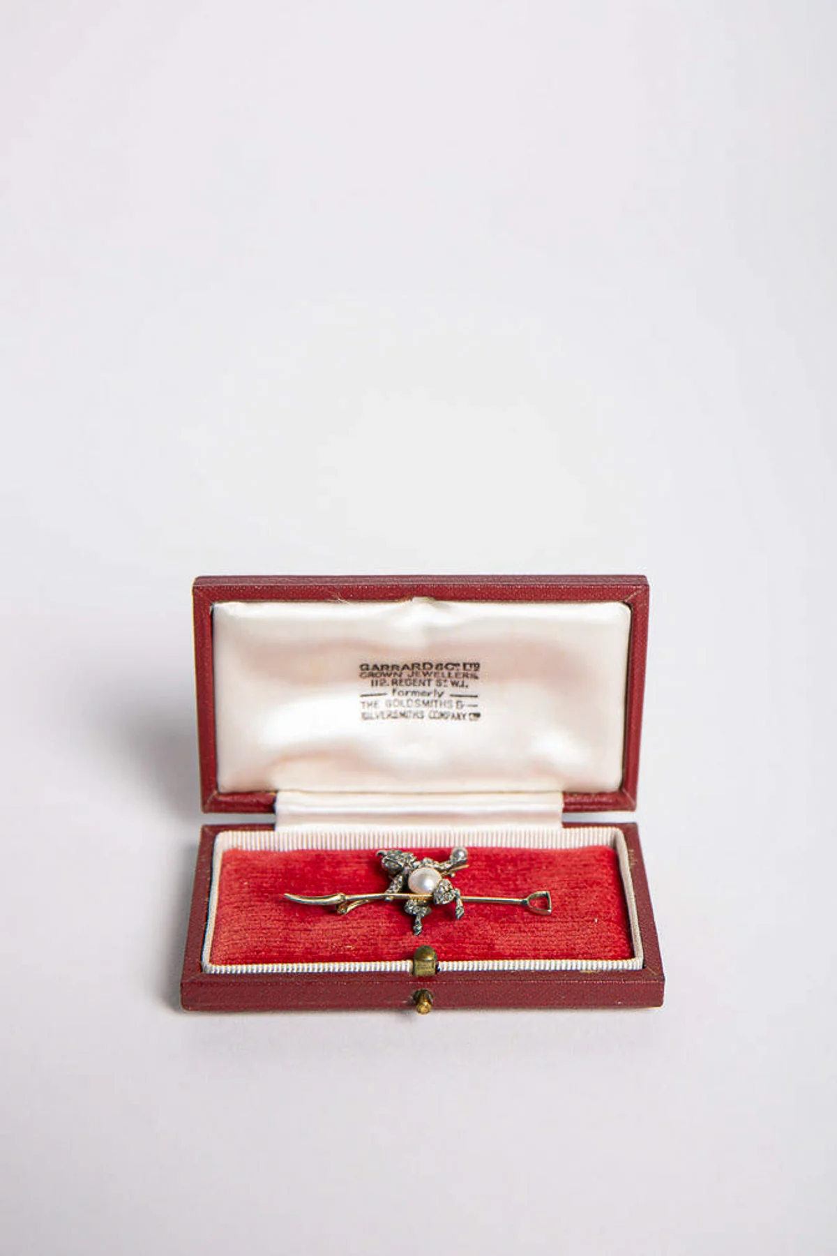 MAXFIELD PRIVATE COLLECTION | VINTAGE DEVIL PIN - Image 4