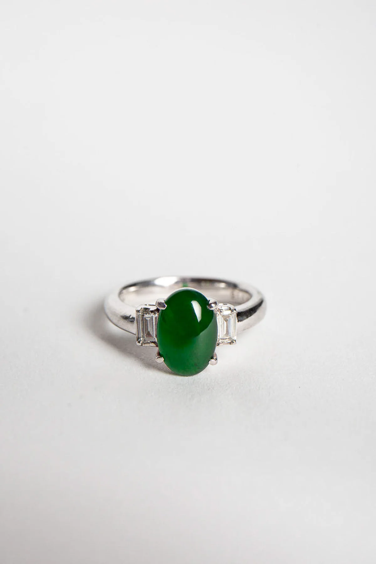 MAXFIELD PRIVATE COLLECTION | VINTAGE JADE RING - Image 2