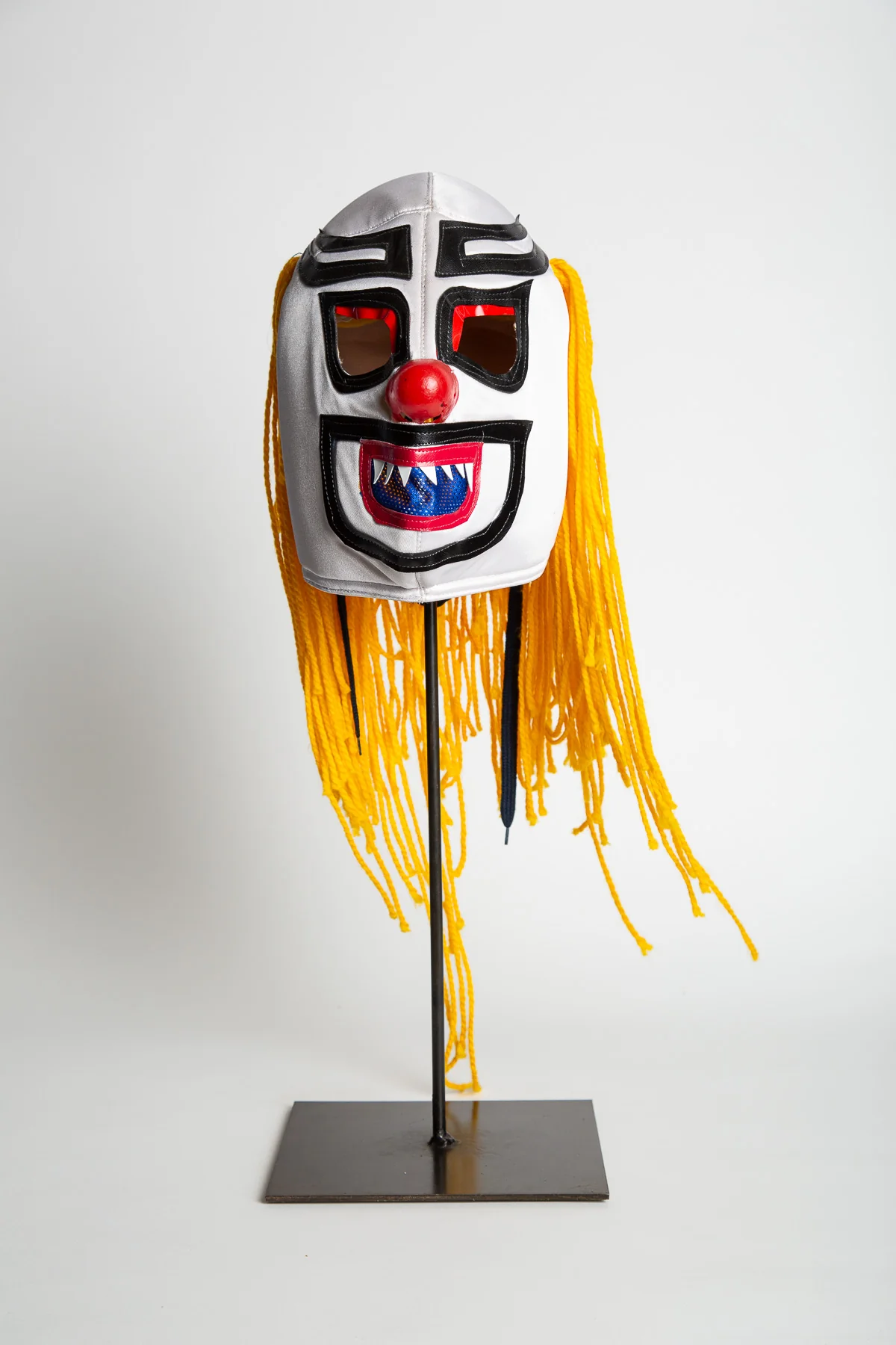 MAXFIELD PRIVATE COLLECTION | VINTAGE LUCHA LIBRE WRESTLING MASKS, SET OF 9 - Image 29