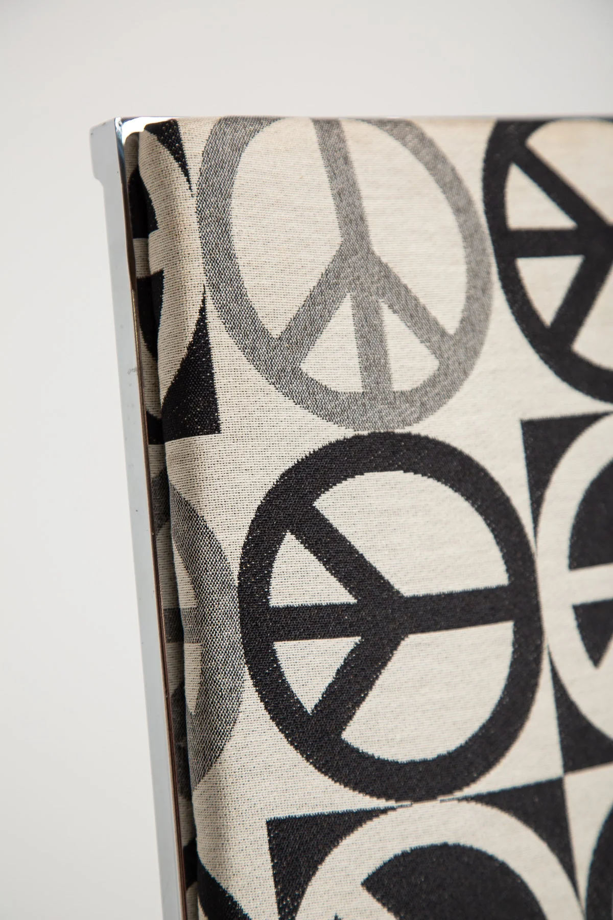 MAXFIELD PRIVATE COLLECTION | VINTAGE PEACE MOTIF CHAIR - Image 3