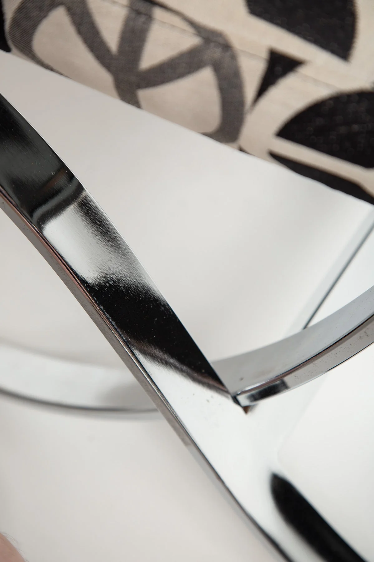 MAXFIELD PRIVATE COLLECTION | VINTAGE PEACE MOTIF CHAIR - Image 5