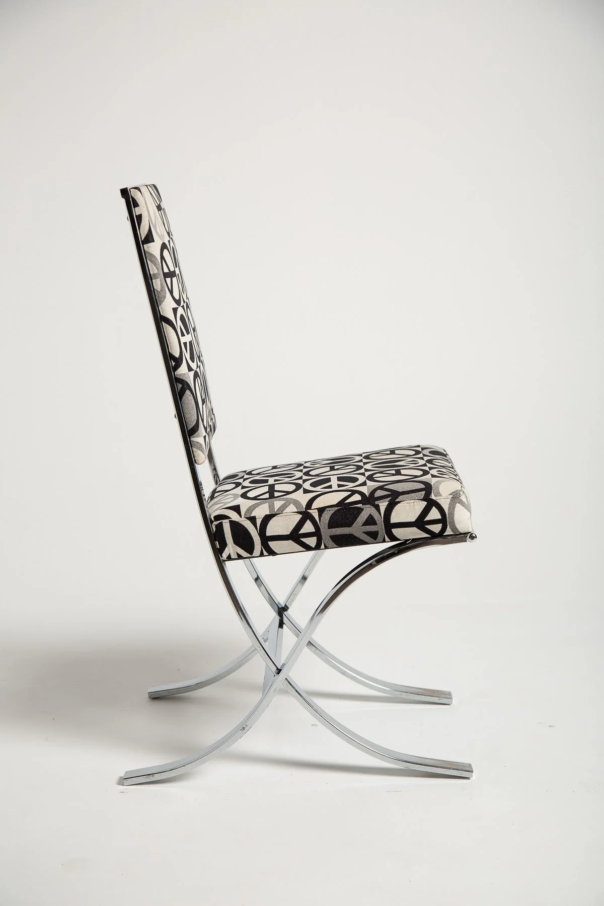 MAXFIELD PRIVATE COLLECTION | VINTAGE PEACE MOTIF CHAIR - Image 7