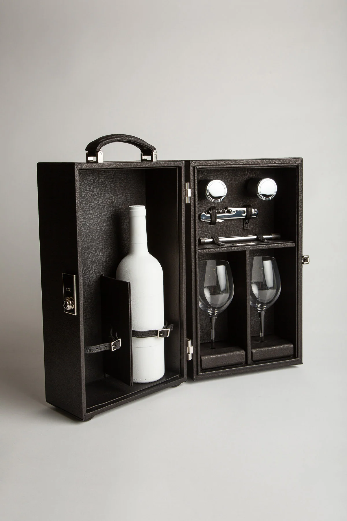 MAXFIELD PRIVATE COLLECTION | WINE TRAVEL BOX SET - Image 2