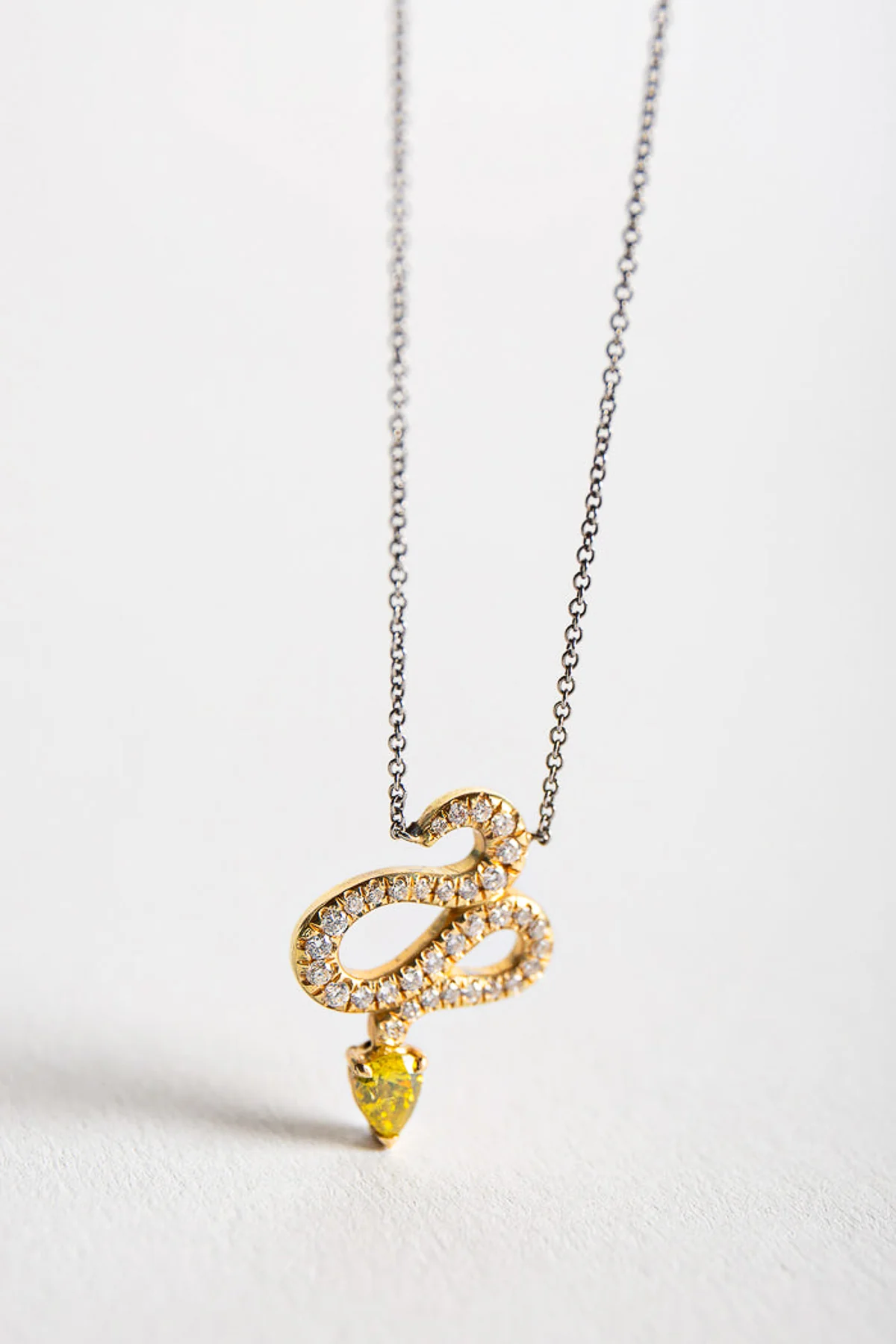 MAXFIELD PRIVATE COLLECTION | YELLOW DIAMOND SNAKE NECKLACE - Image 2