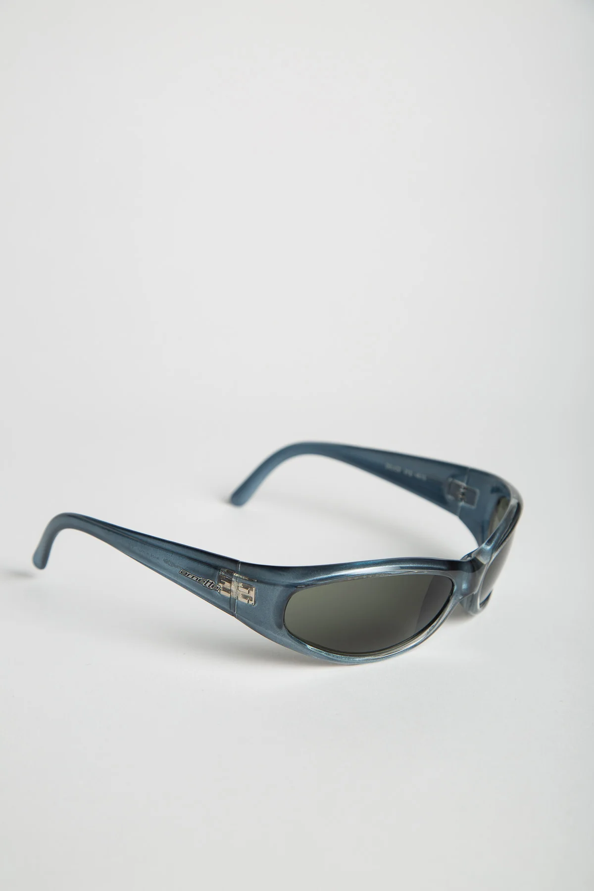 MAXFIELD VINTAGE | 1990'S ARNETTE DEUCE SUNGLASSES - Image 2