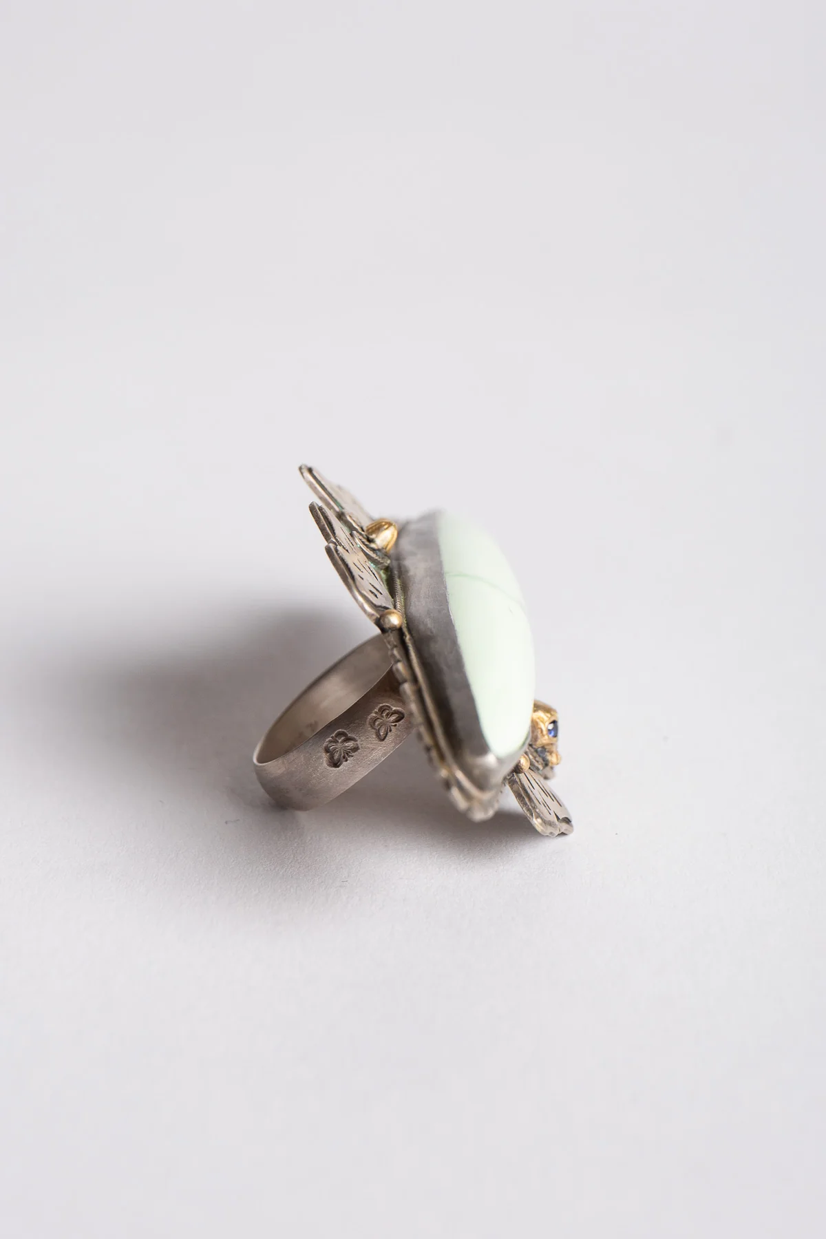 MELINDA RISK | BUTTERFLY & BEE KNUCKLE RING - Image 3
