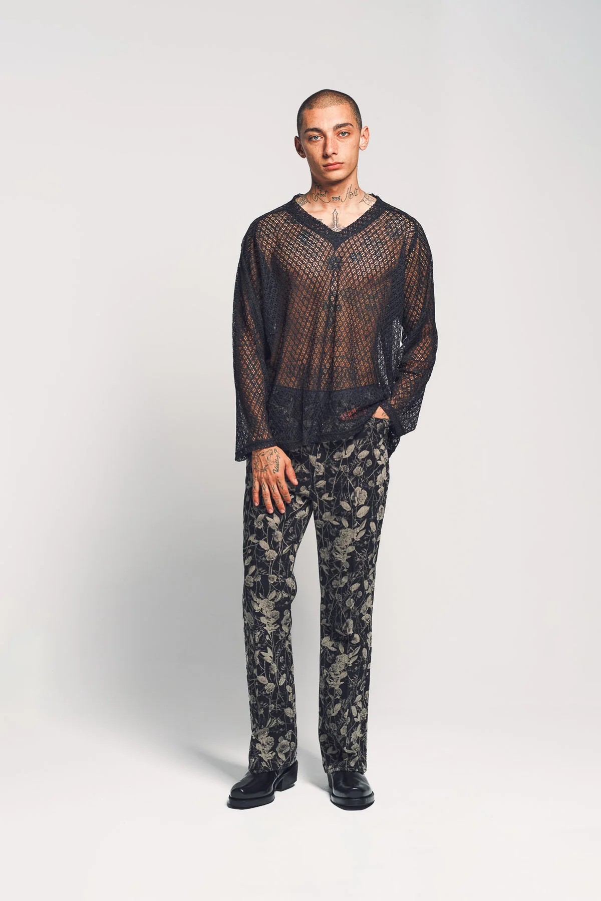 NEEDLES | RASCHEL LONG SLEEVE V-NECK TEE