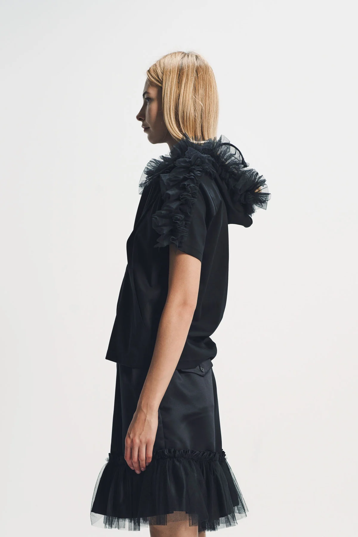 Noir Kei Ninomiya | Zip Tulle Short Sleeve Hoodie - Image 3