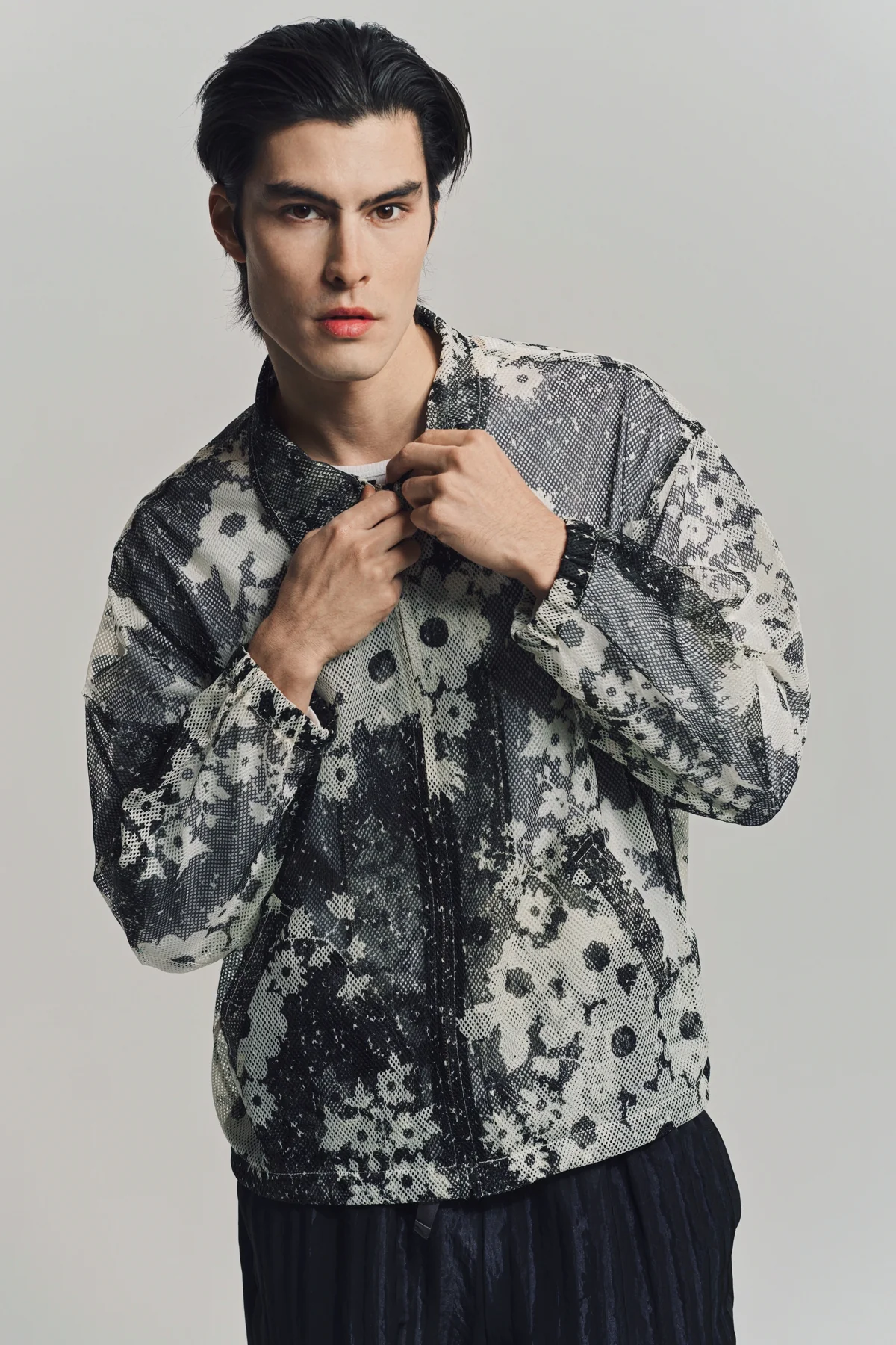 NOMARHYTHM TEXTILE | FLORAL MESH ZIP BLOUSON - Image 2