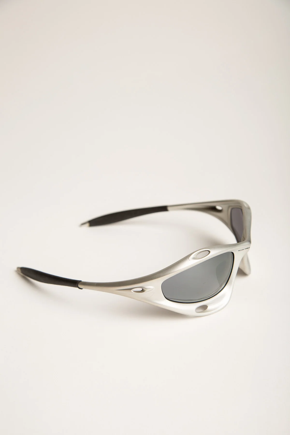 OAKLEY | 1998 RACING JACKET SUNGLASSES - Image 2
