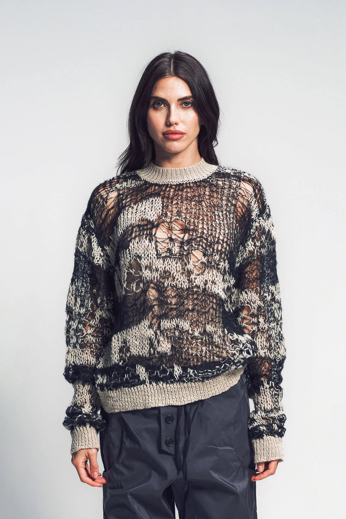 PAULA CANOVAS DEL VAS | WRECK JUMPER - Image 2