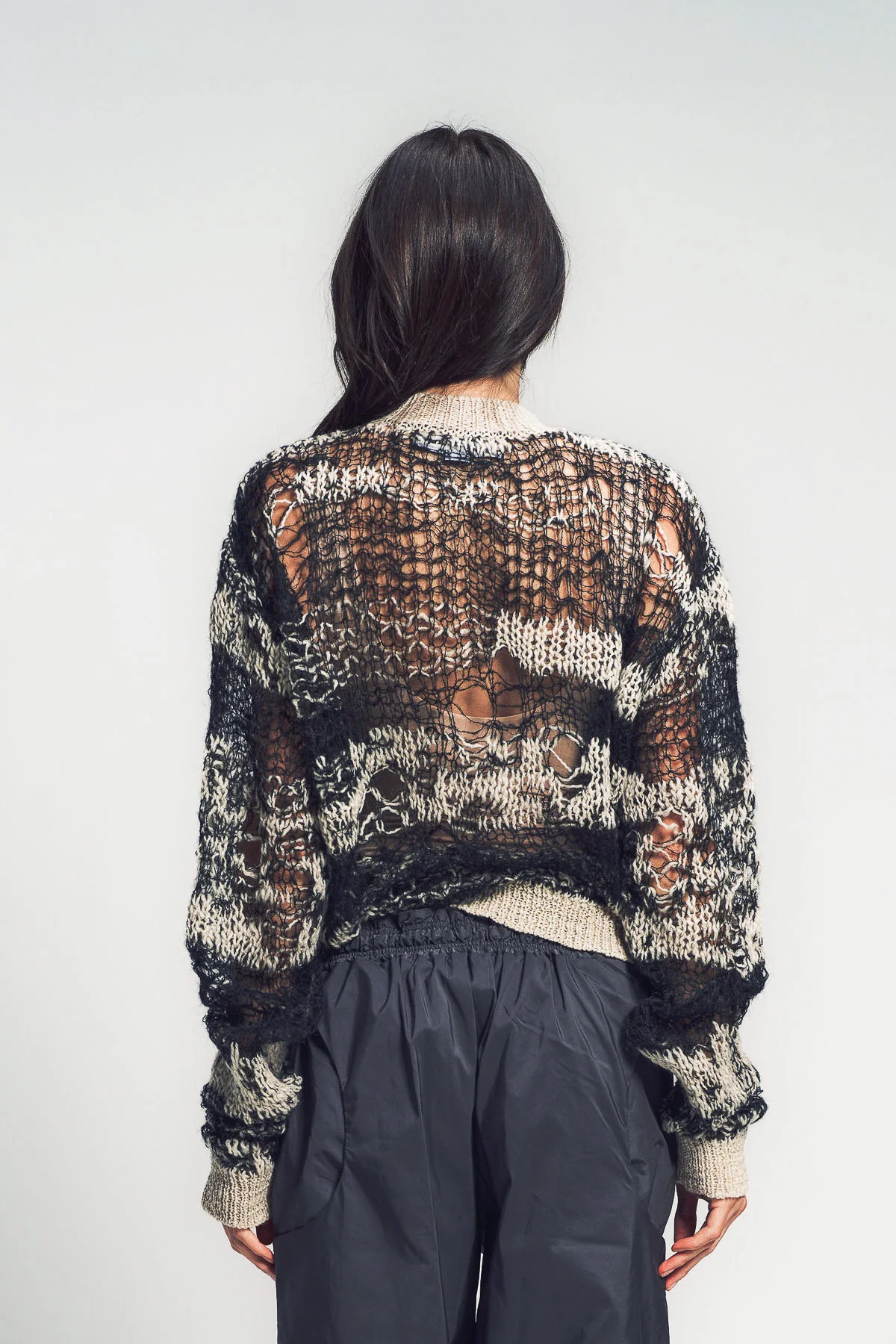 PAULA CANOVAS DEL VAS | WRECK JUMPER - Image 4