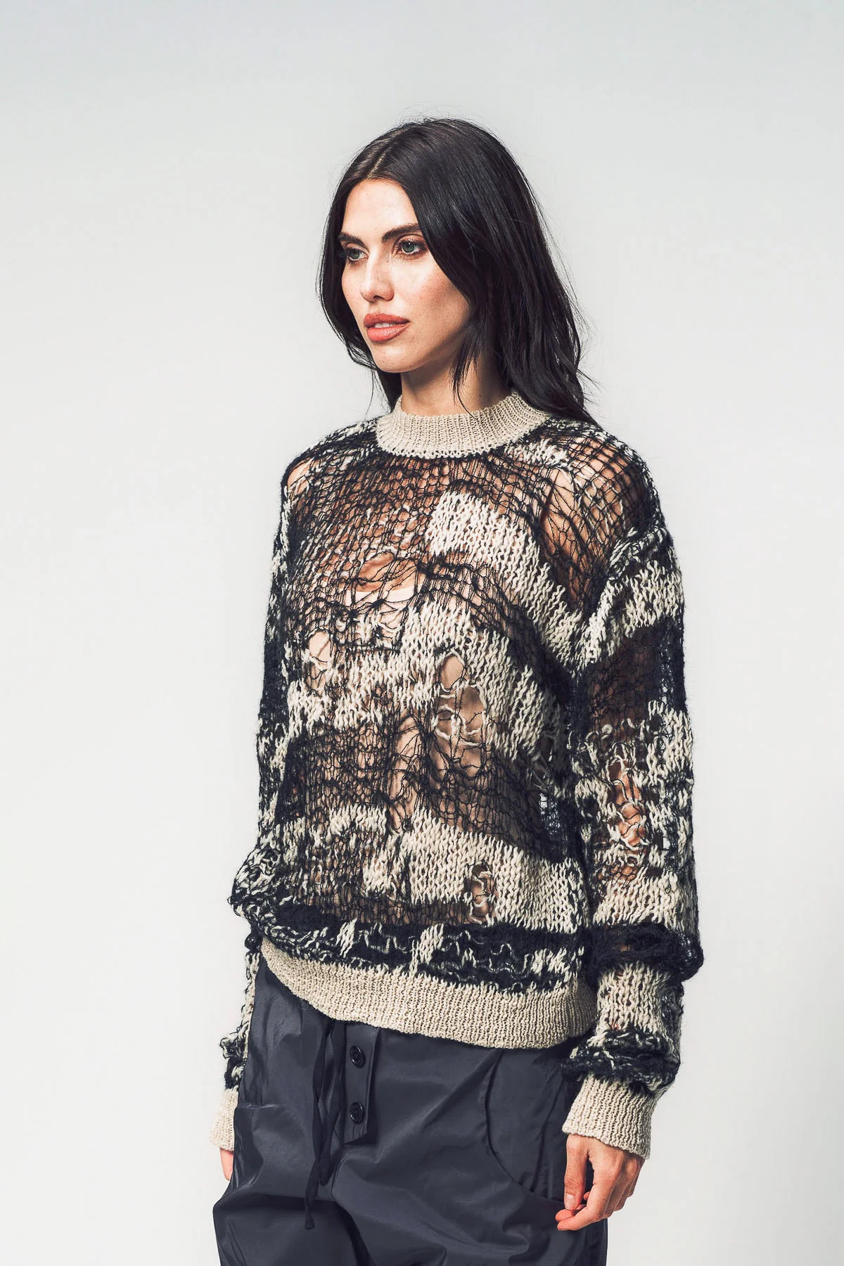 PAULA CANOVAS DEL VAS | WRECK JUMPER - Image 5