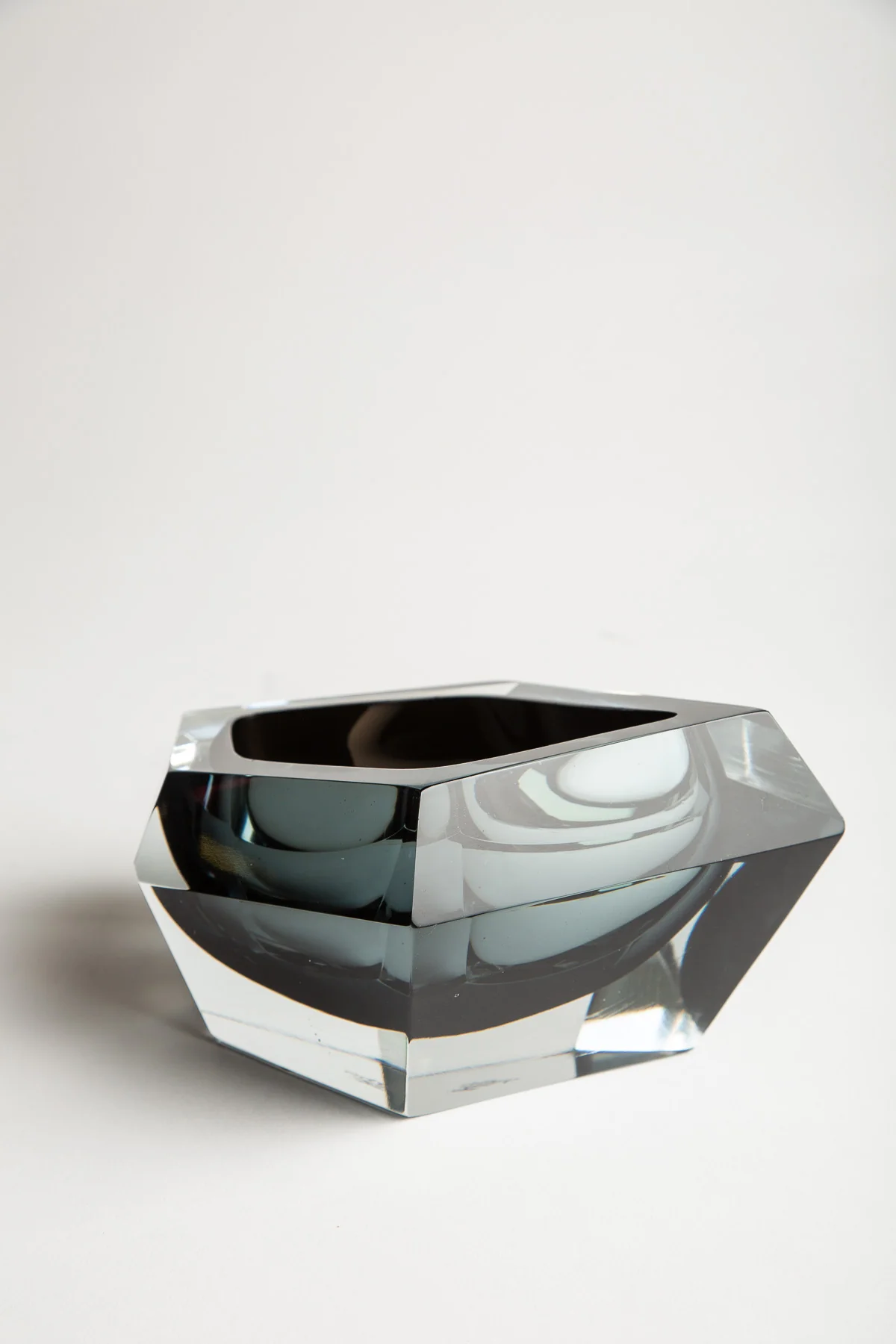 MAXFIELD PRIVATE COLLECTION | PURHO BLACK MURANO GLASS BOWL - Image 3