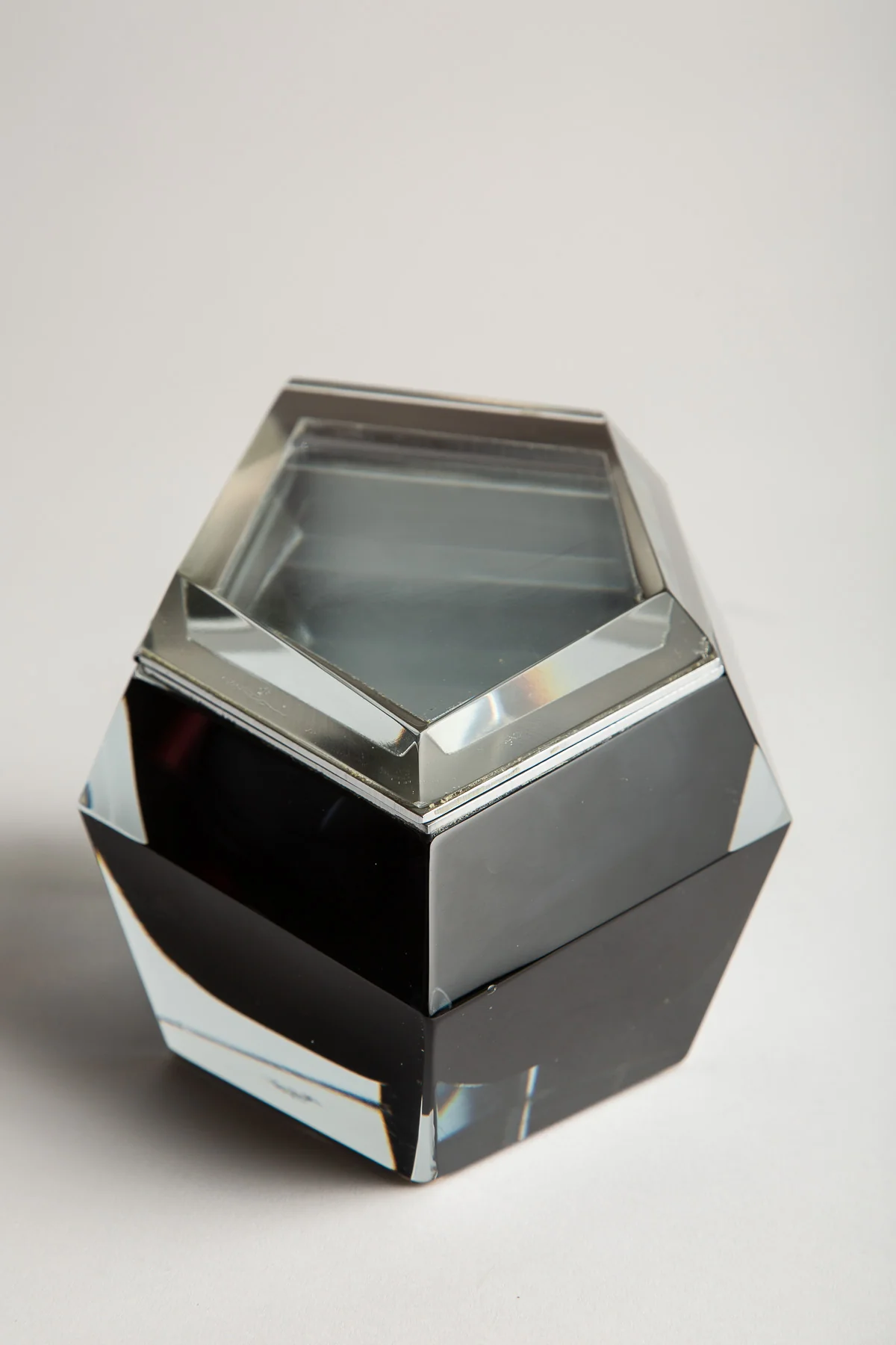 MAXFIELD PRIVATE COLLECTION | PURHO MURANO BLACK GLASS BOX - Image 3
